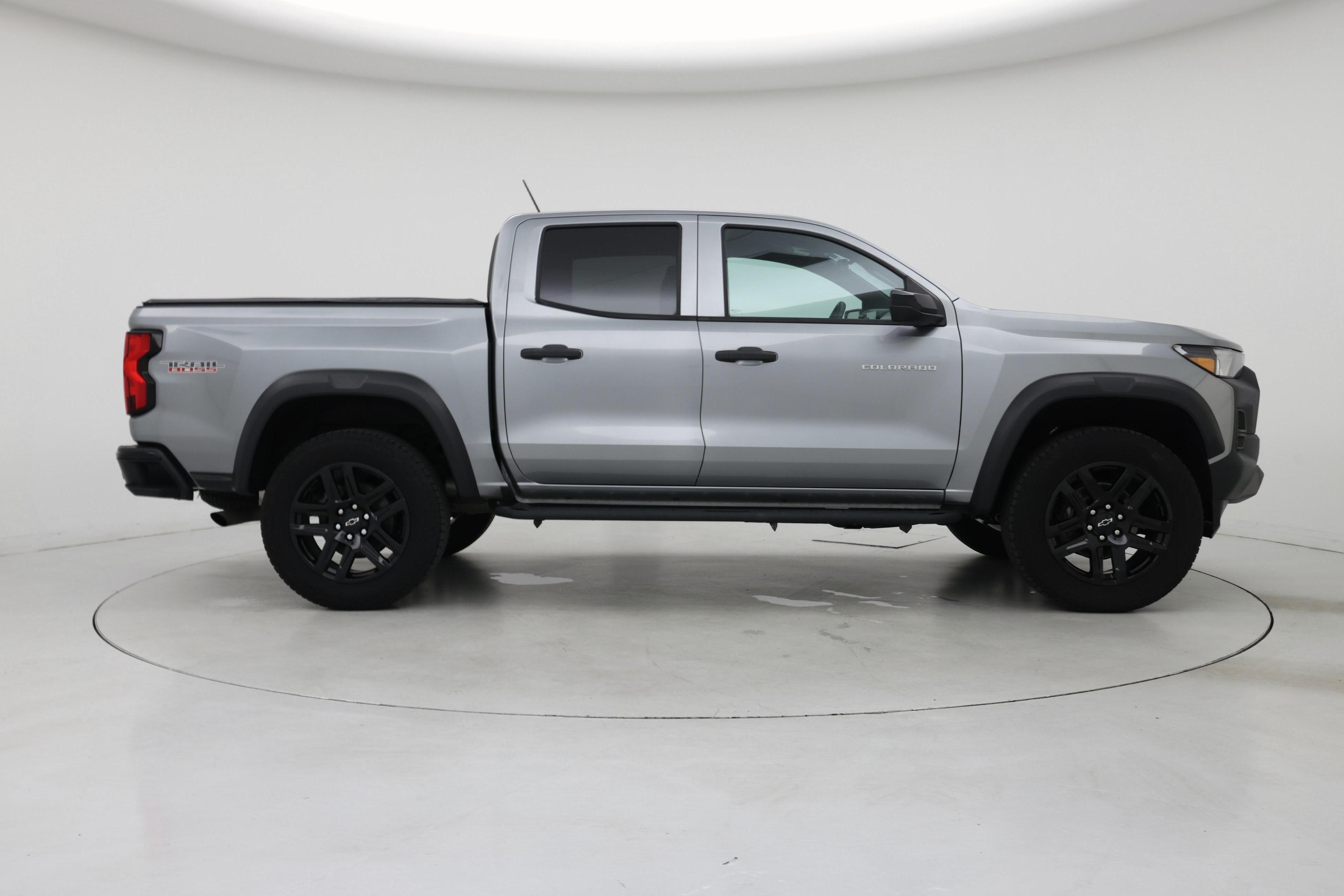 Thumbnail: 2023 Chevrolet Colorado - 7