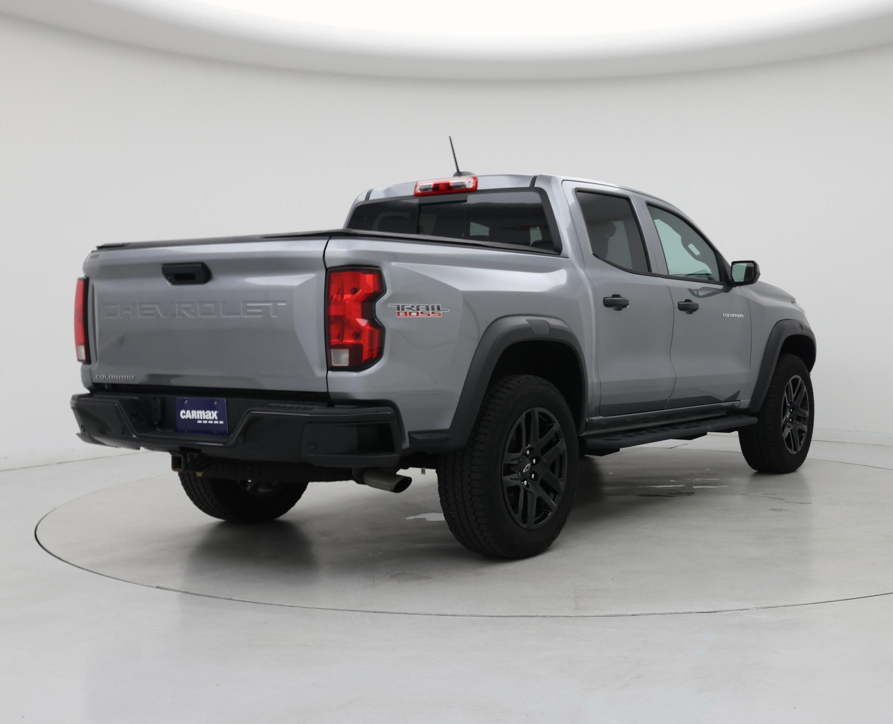 Thumbnail: 2023 Chevrolet Colorado - 8