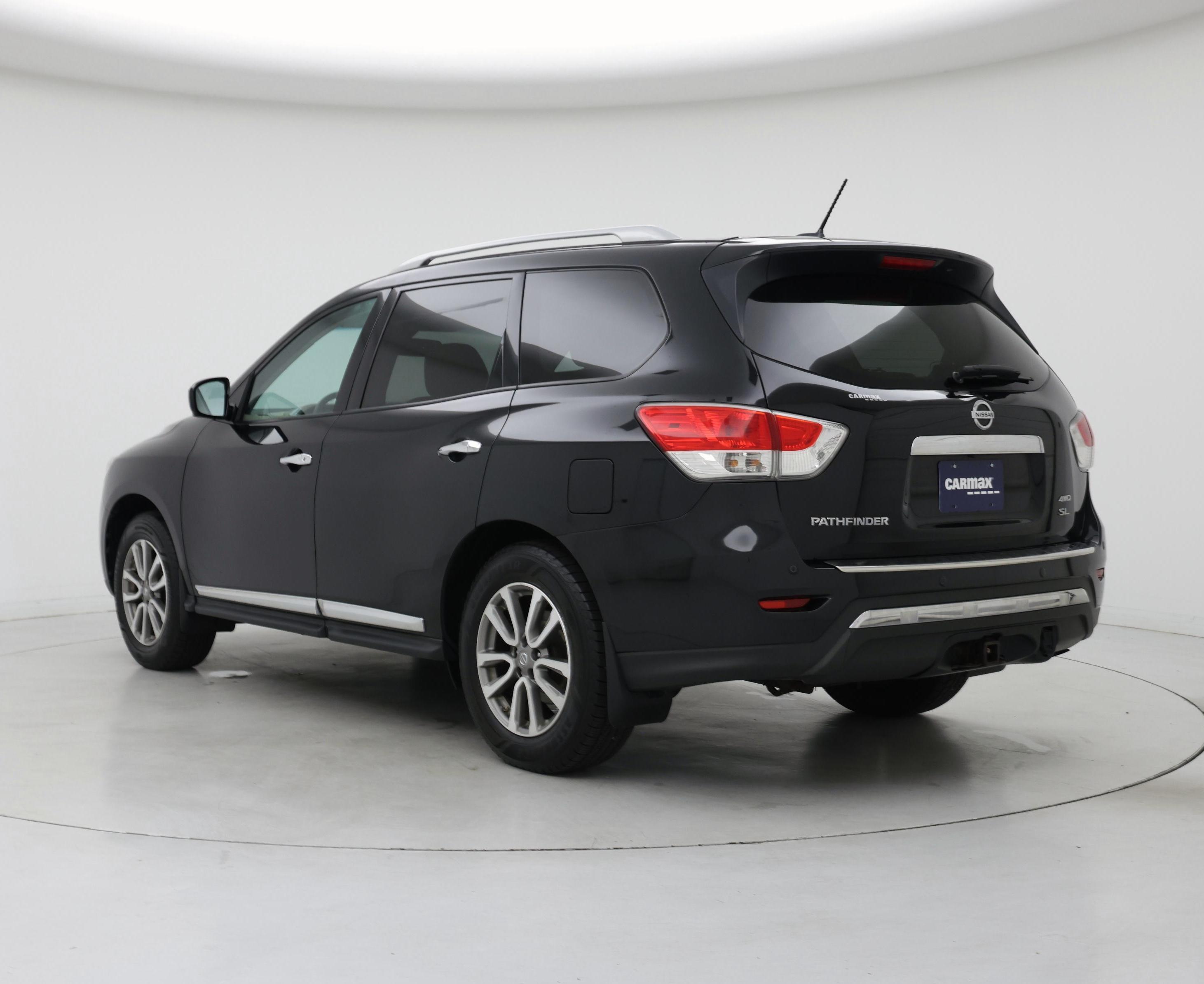 Thumbnail: 2016 Nissan Pathfinder - 2