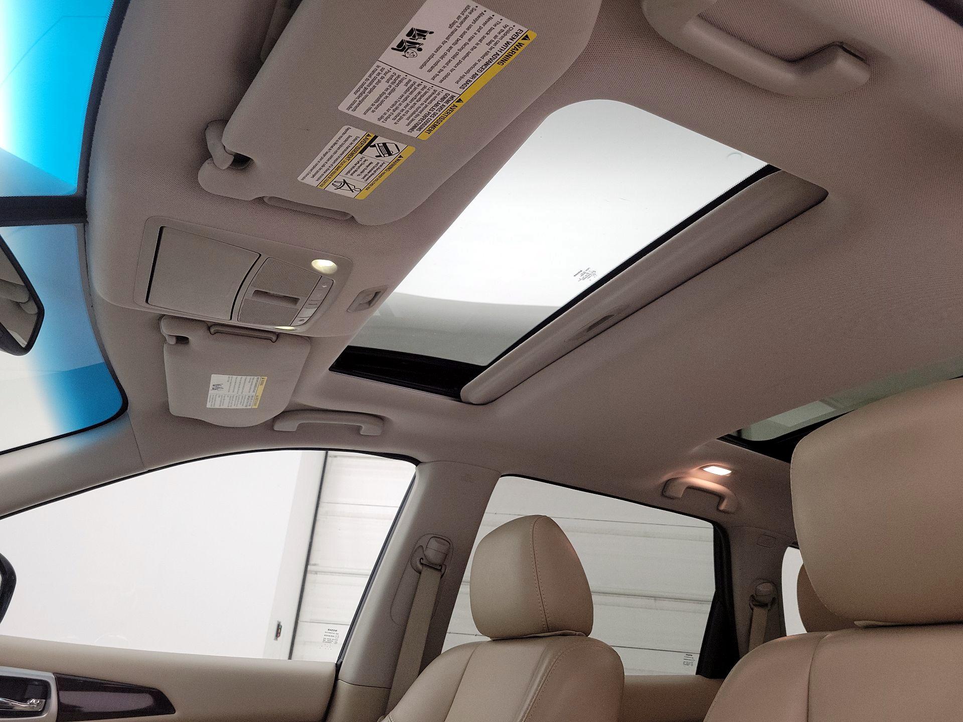 Thumbnail: 2016 Nissan Pathfinder - 20