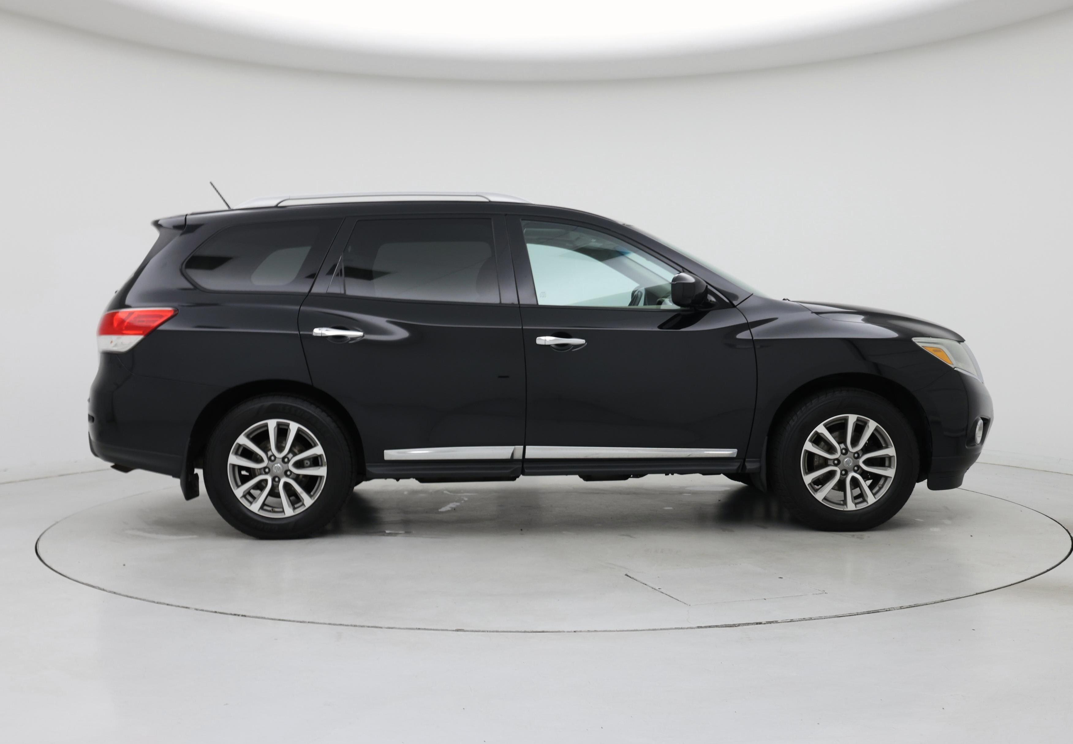 Thumbnail: 2016 Nissan Pathfinder - 7
