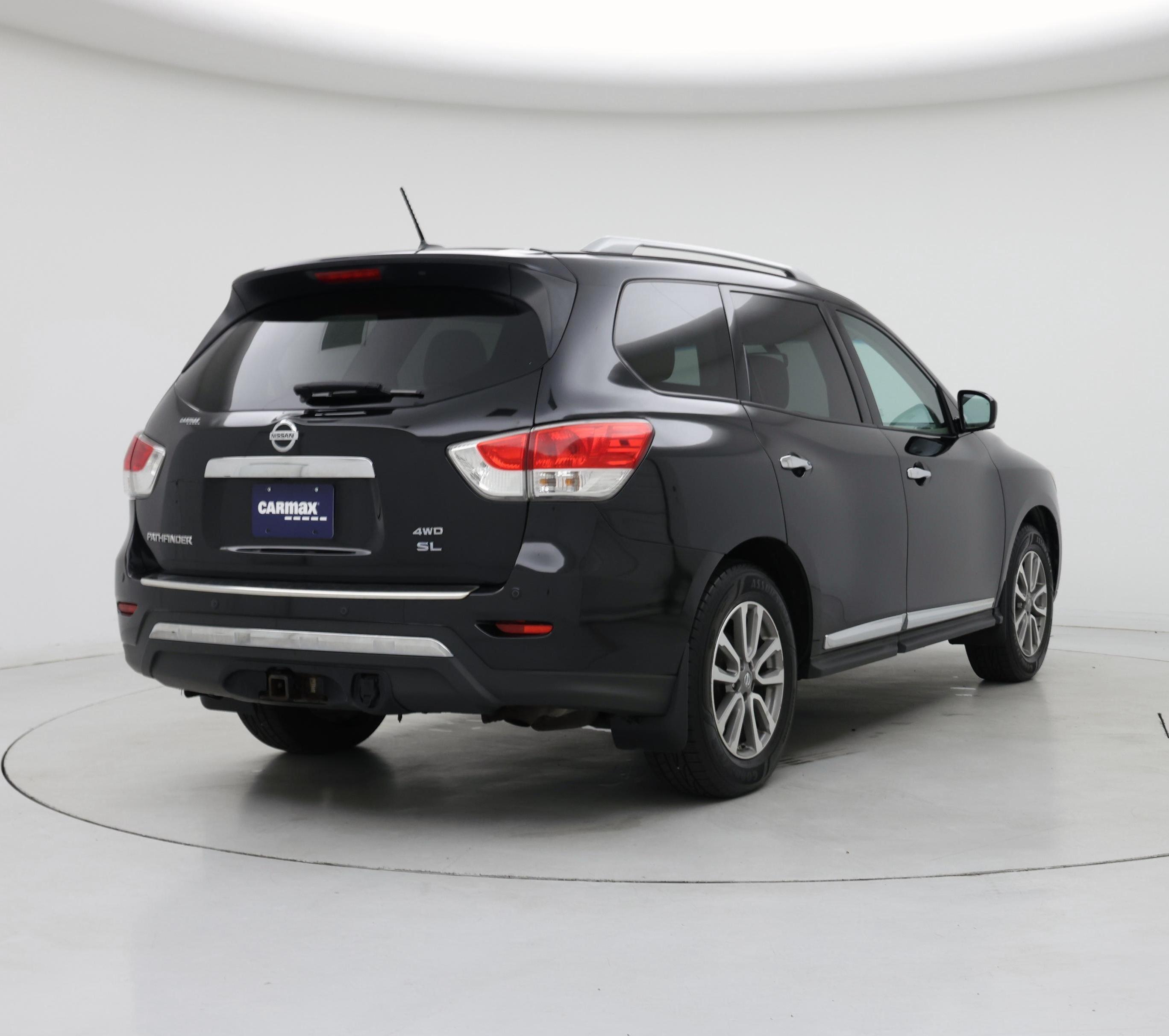 Thumbnail: 2016 Nissan Pathfinder - 8
