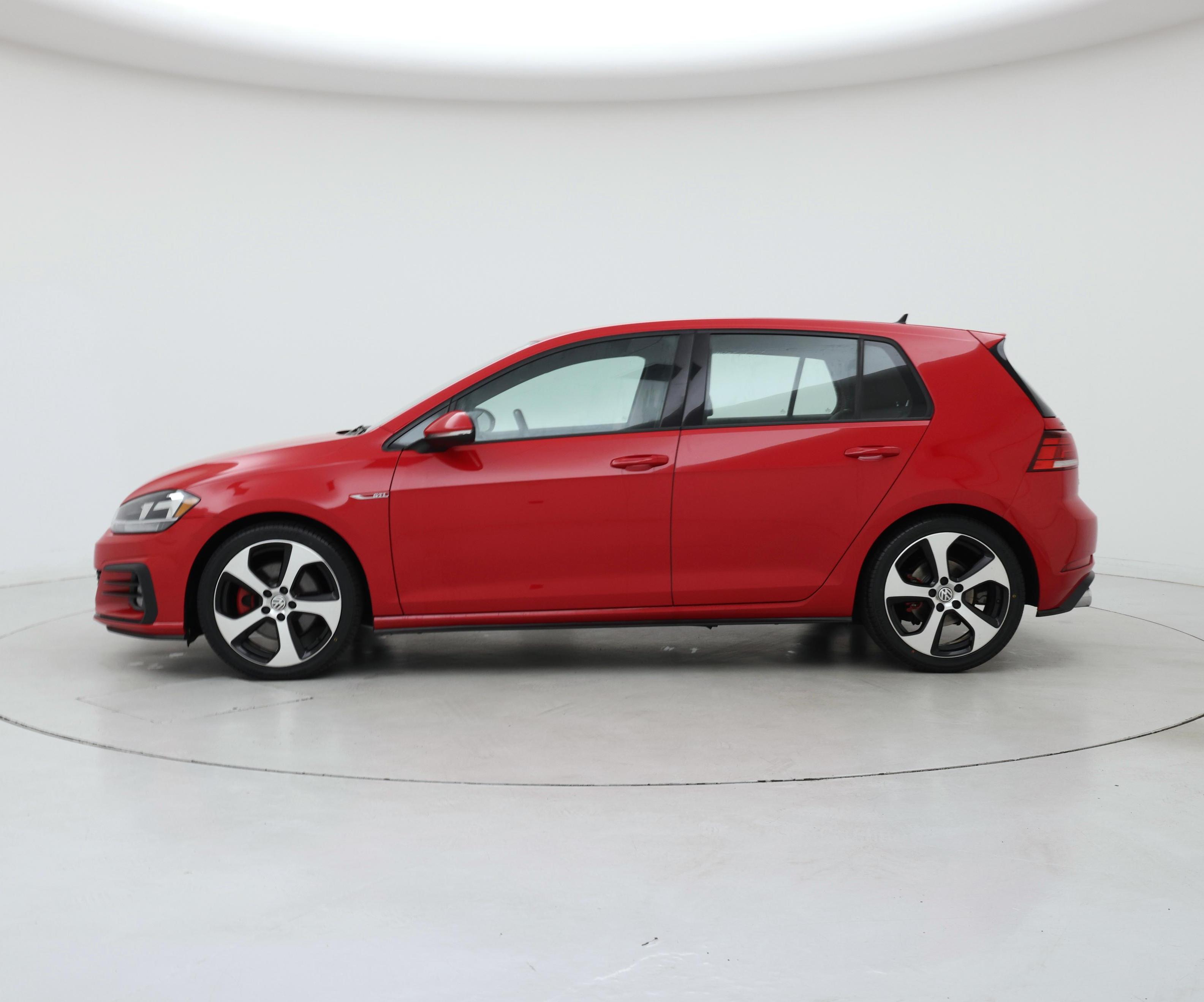 Thumbnail: 2018 Volkswagen Golf - 3
