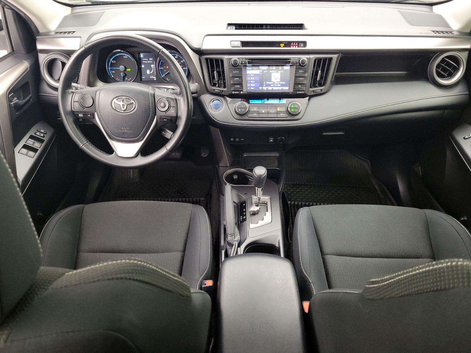 Thumbnail: 2018 Toyota RAV4 - 9