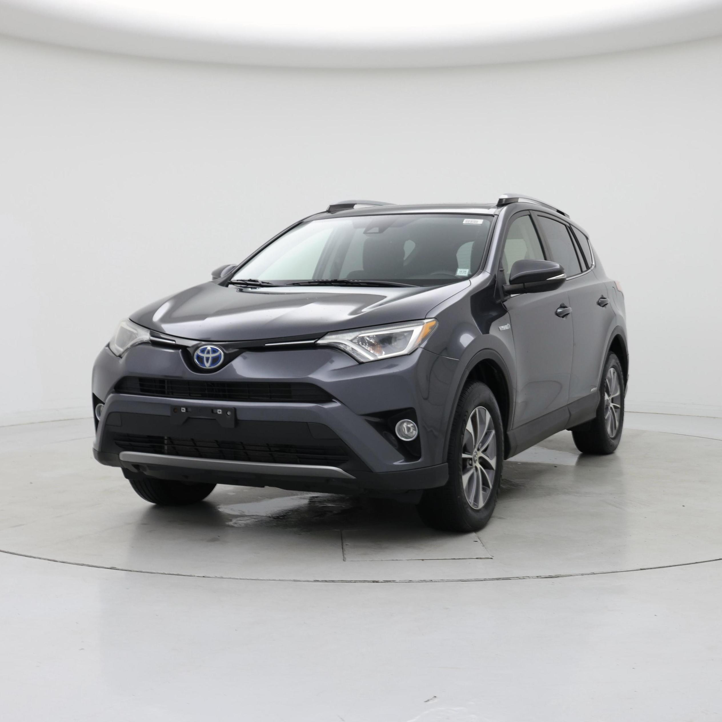 Thumbnail: 2018 Toyota RAV4 - 4