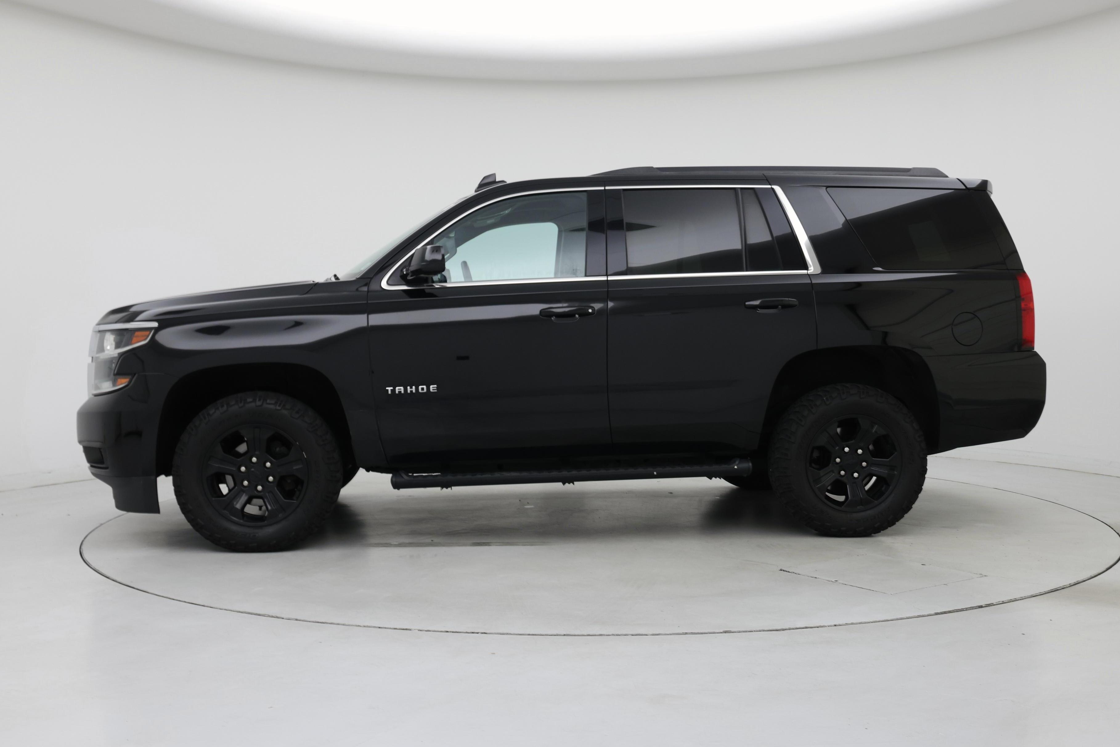 Thumbnail: 2019 Chevrolet Tahoe - 3