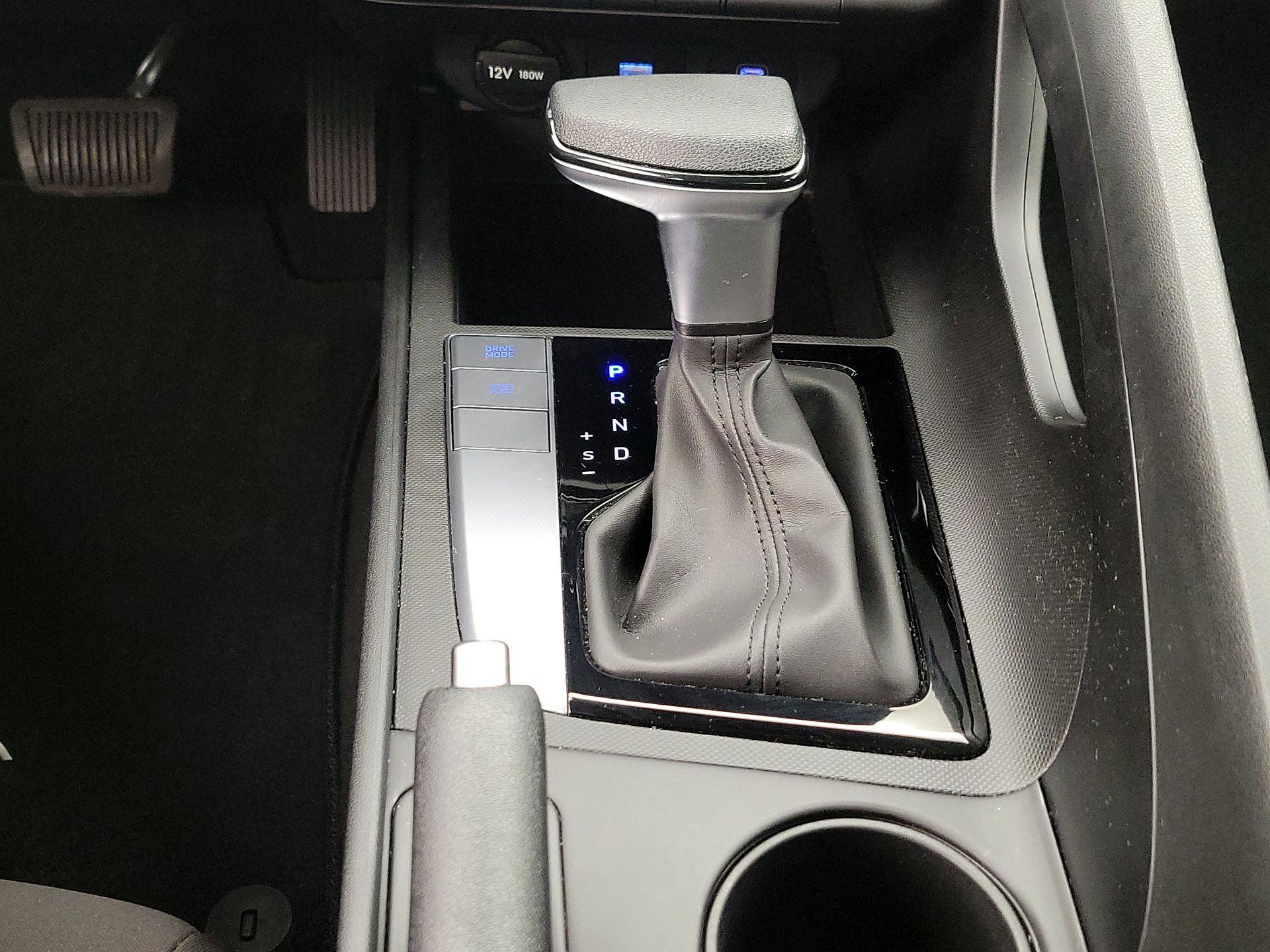 Thumbnail: 2024 Hyundai Elantra - 18