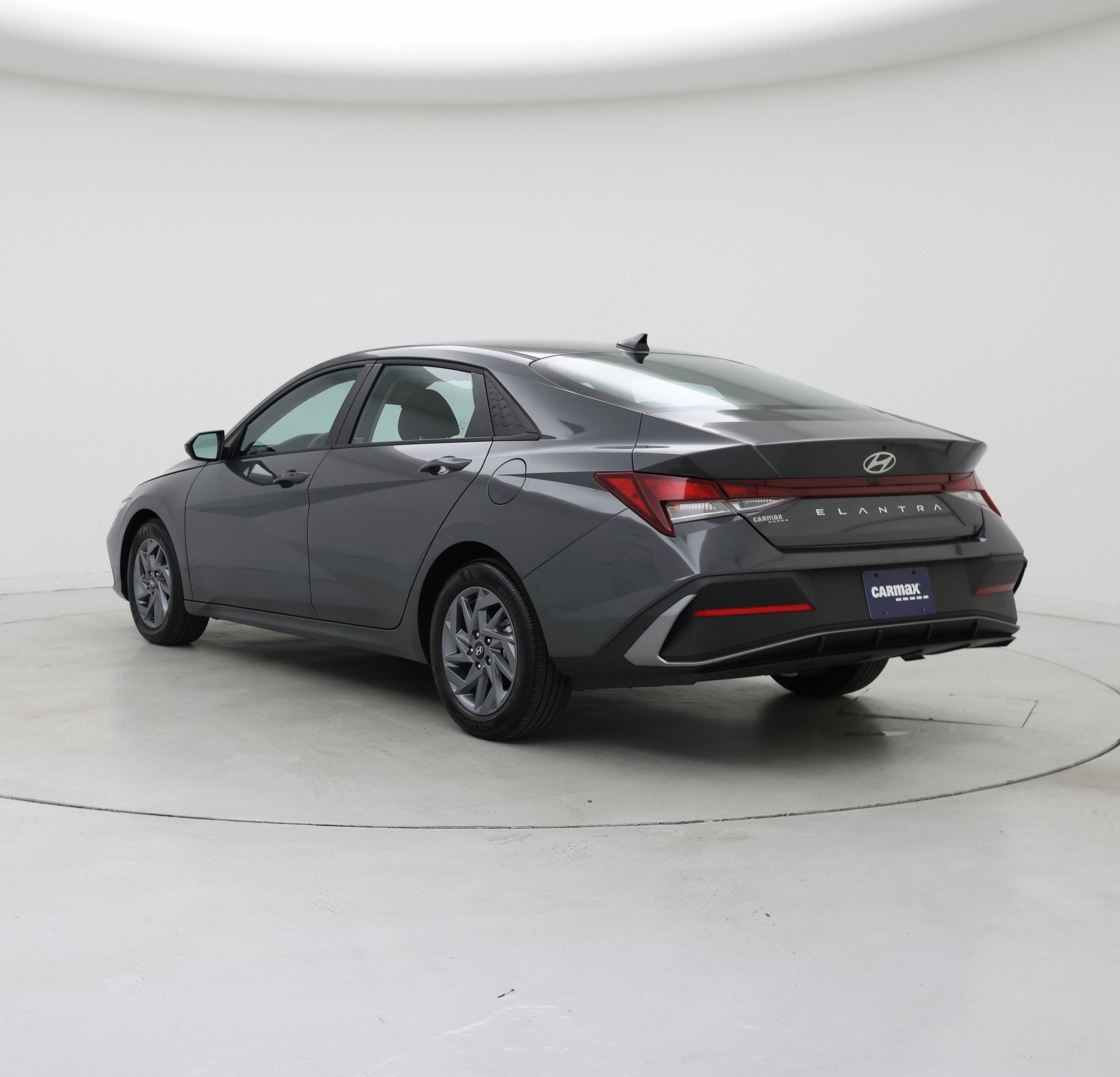 Thumbnail: 2024 Hyundai Elantra - 2