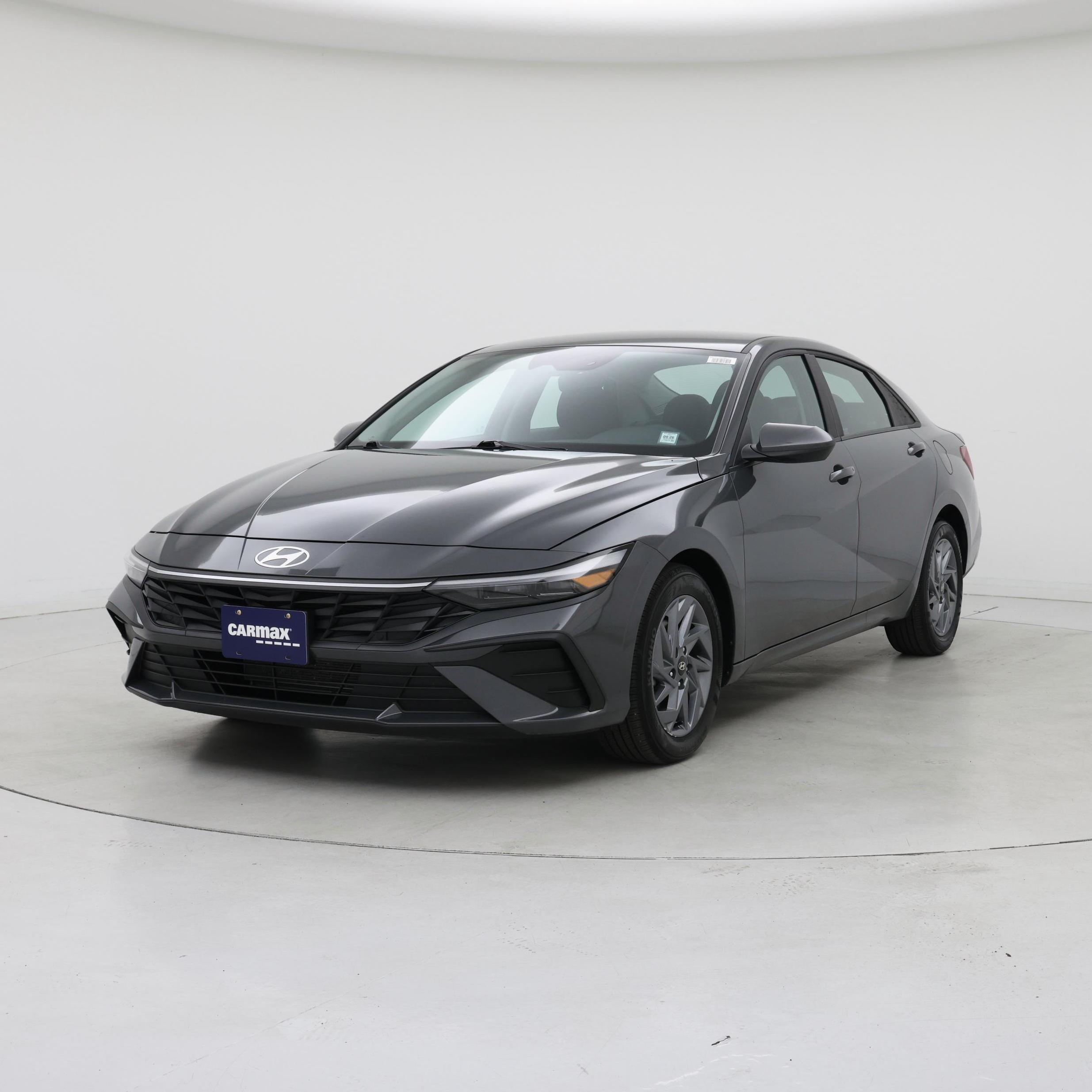Thumbnail: 2024 Hyundai Elantra - 4