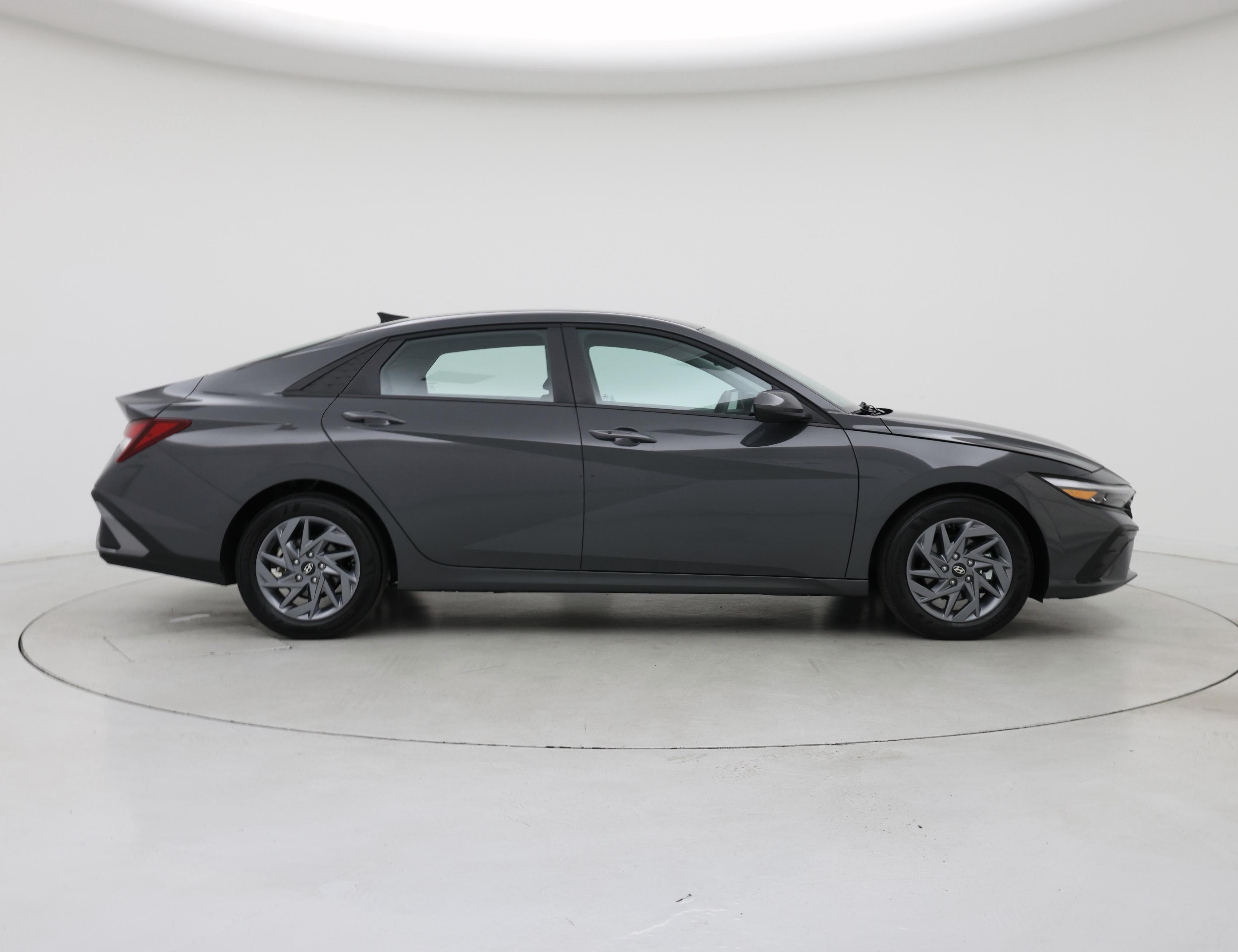 Thumbnail: 2024 Hyundai Elantra - 7