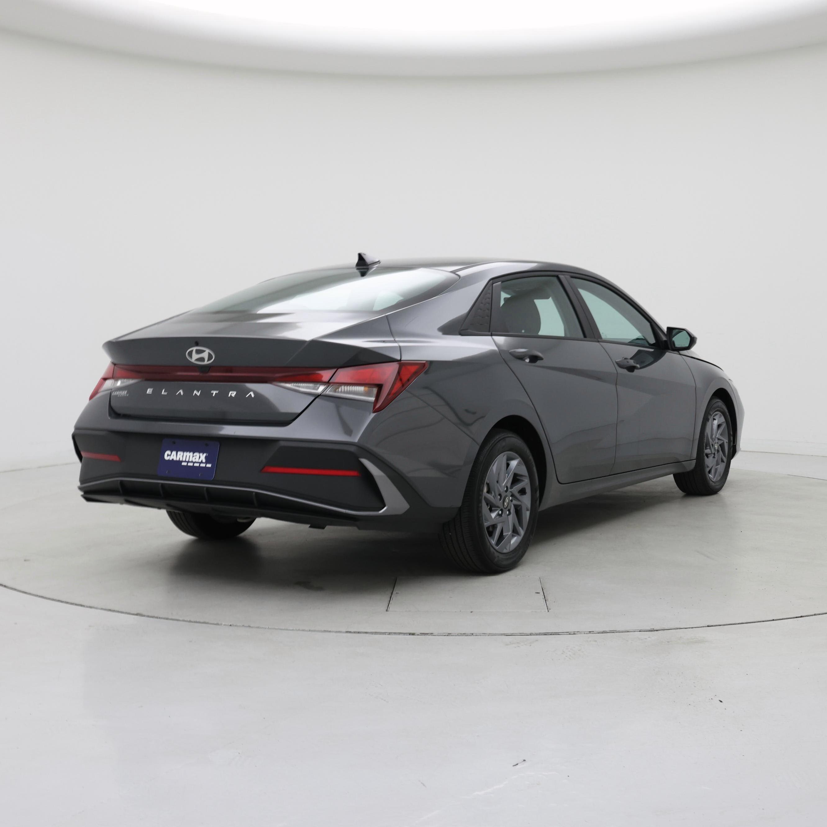 Thumbnail: 2024 Hyundai Elantra - 8