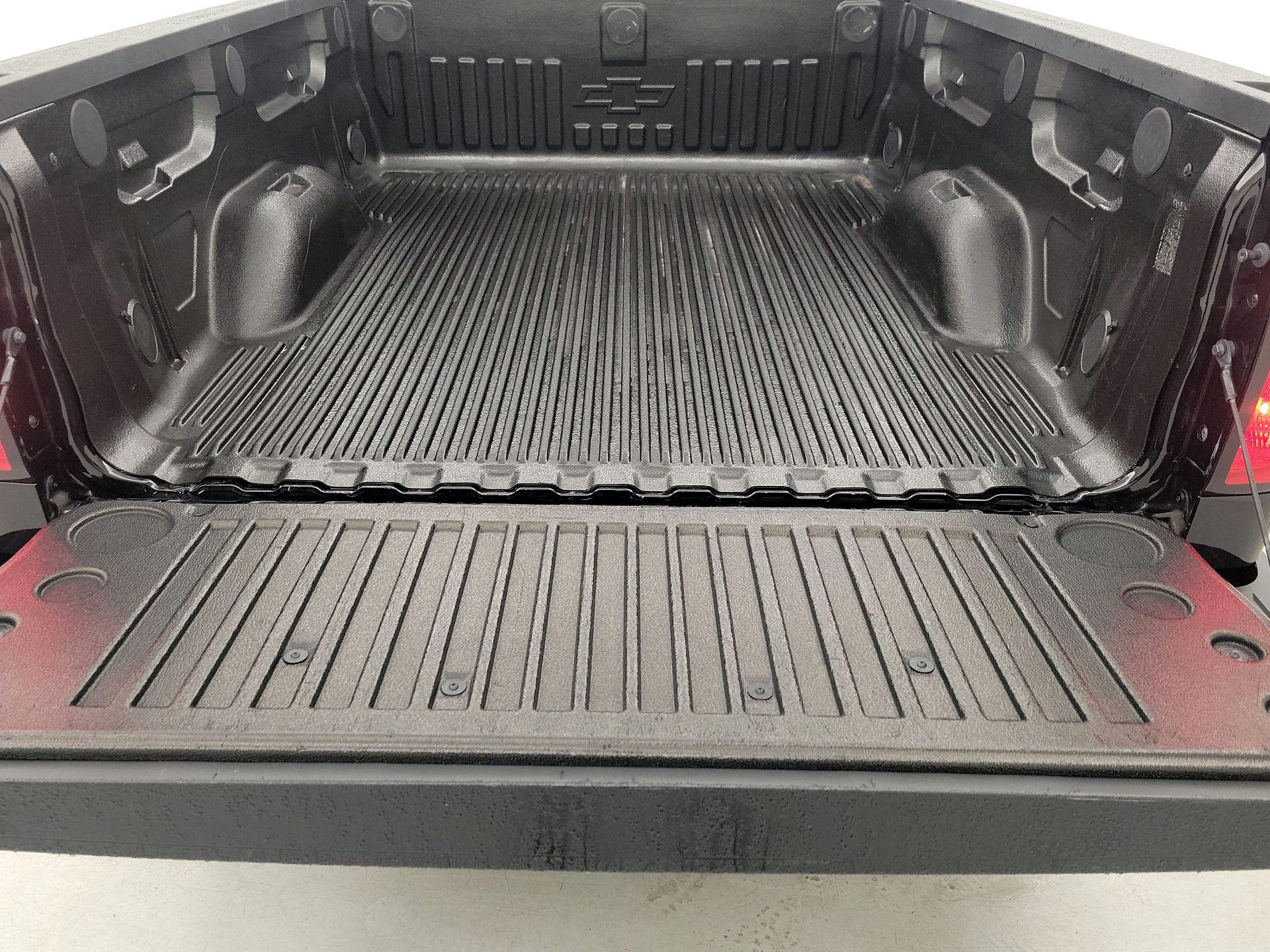 Thumbnail: 2019 Chevrolet Silverado 1500 - 20