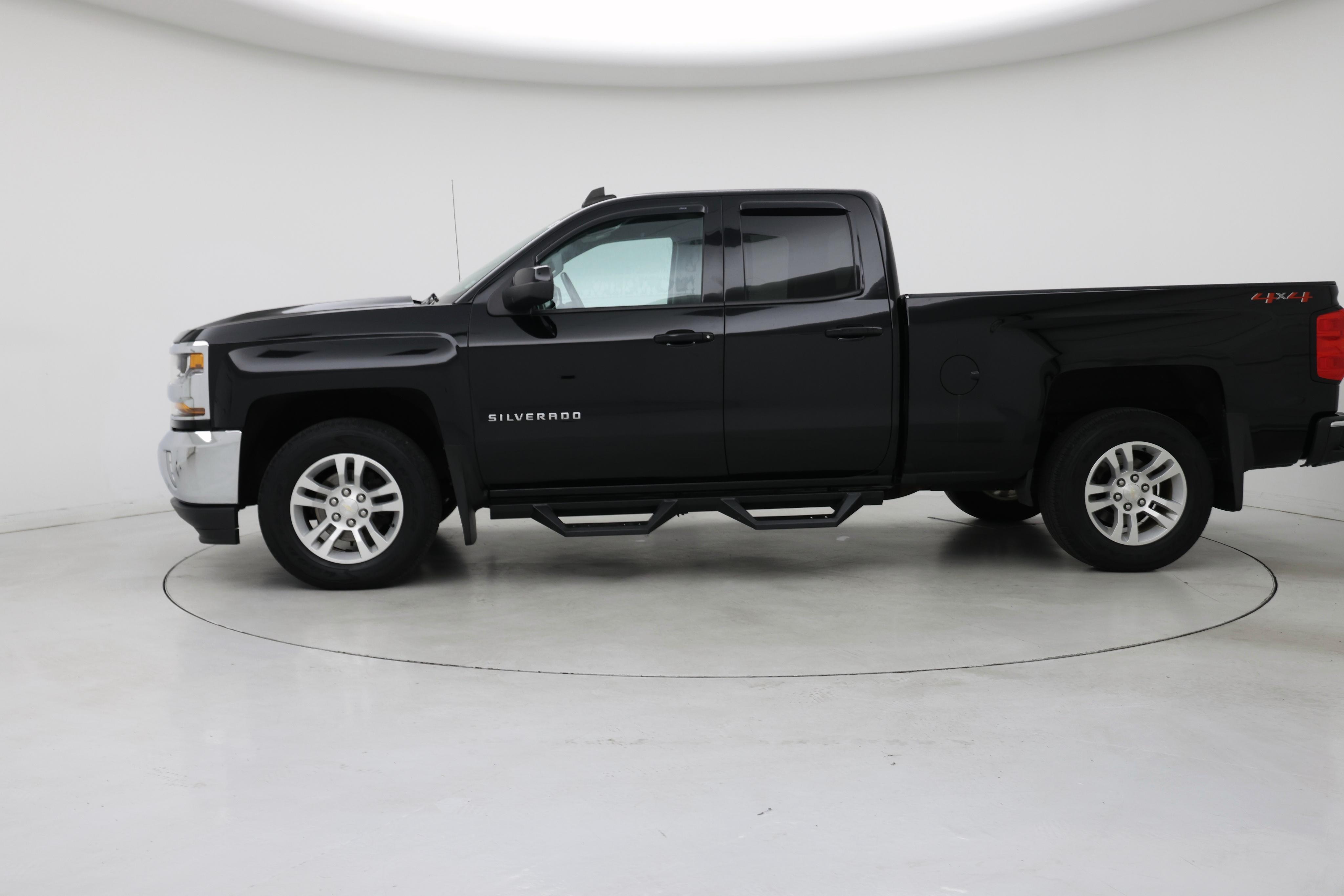 Thumbnail: 2019 Chevrolet Silverado 1500 - 3