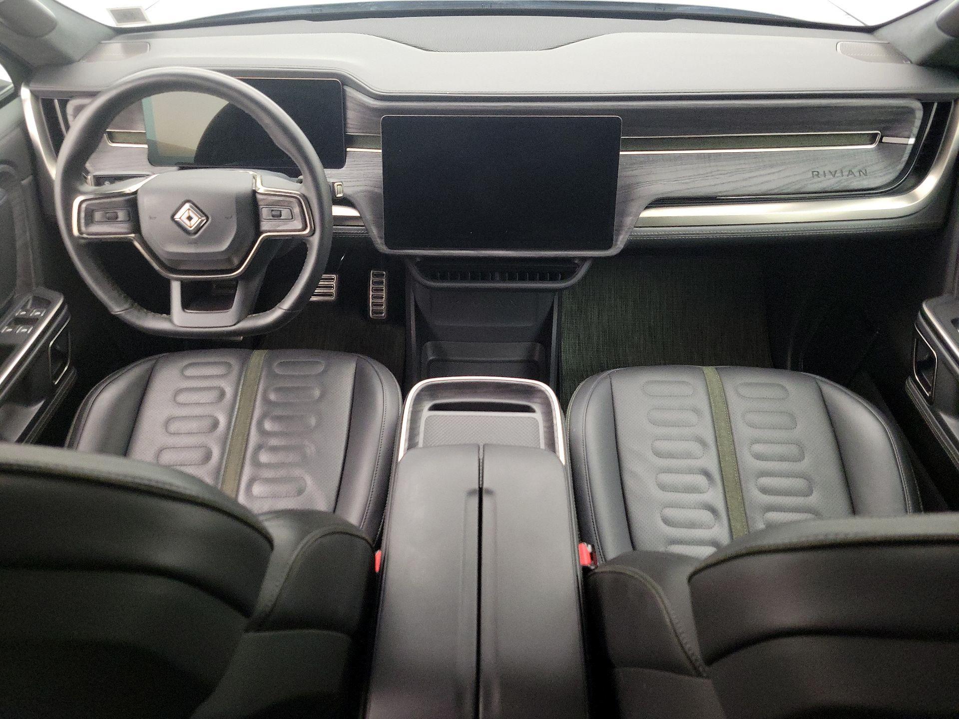 Thumbnail: 2023 Rivian R1T - 9