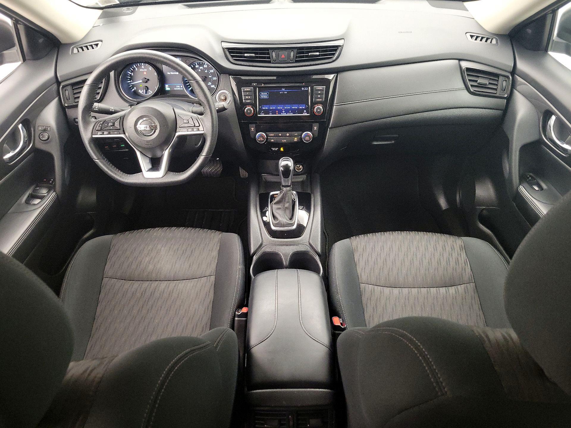 Thumbnail: 2020 Nissan Rogue - 9