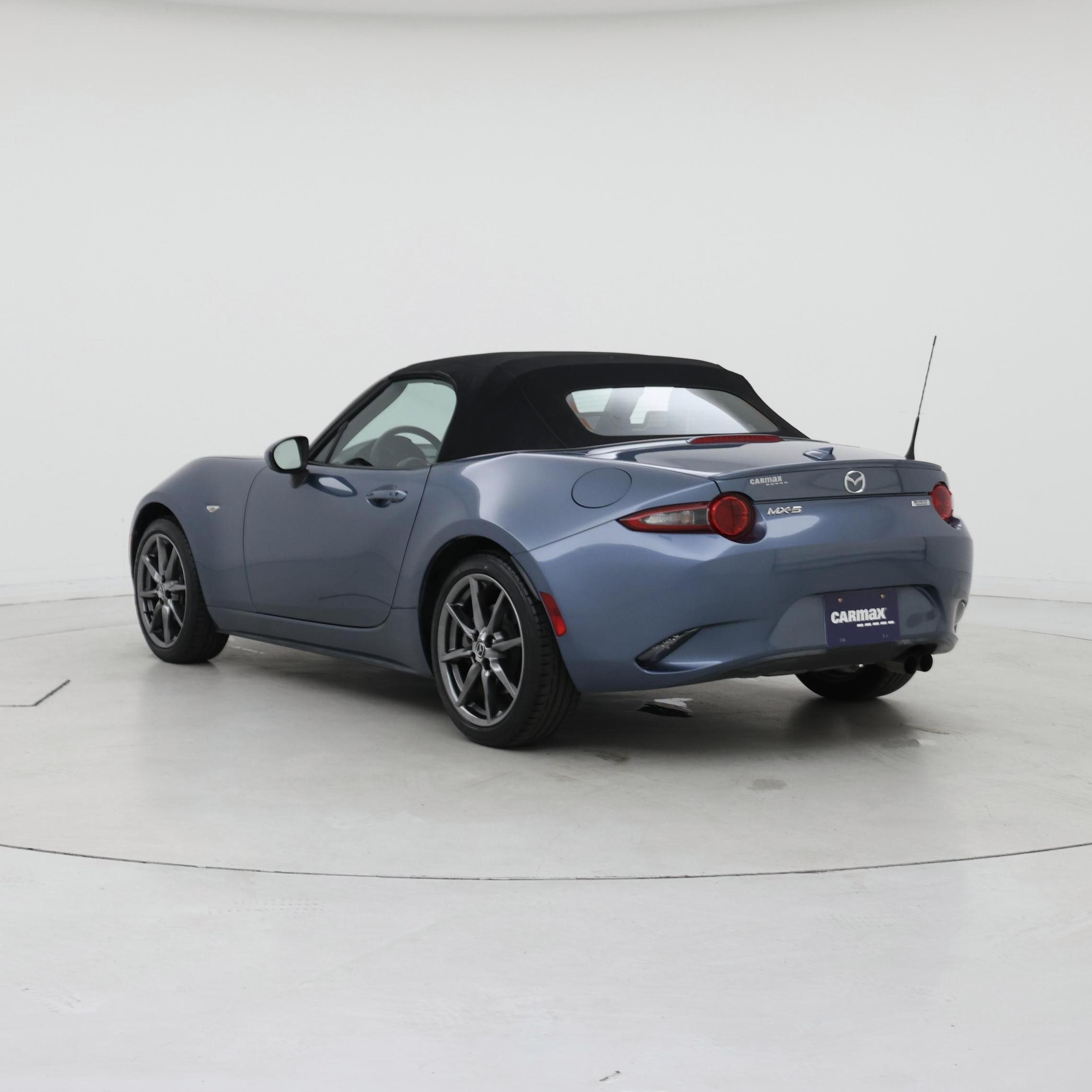 Thumbnail: 2017 Mazda MX-5 Miata - 2