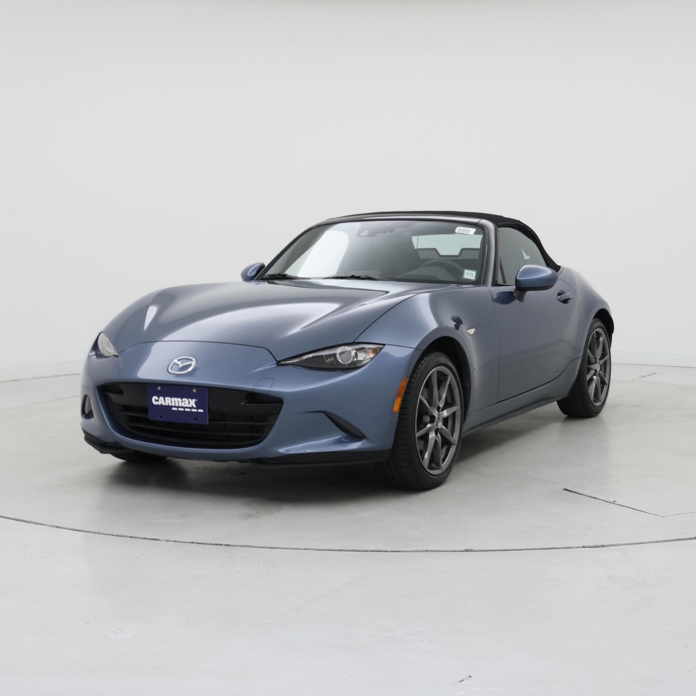 Thumbnail: 2017 Mazda MX-5 Miata - 4