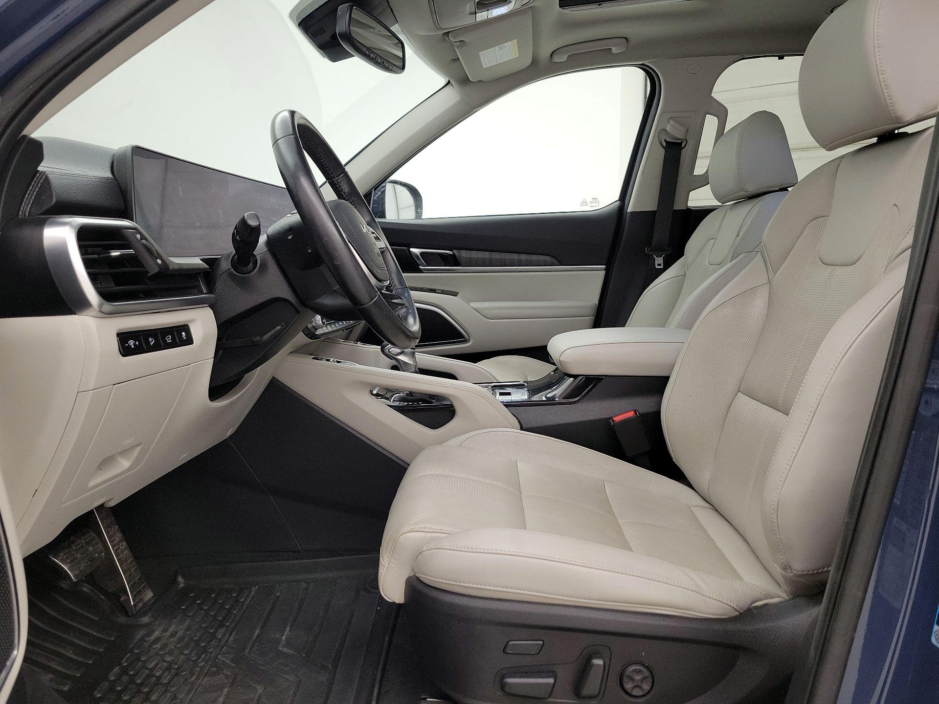 Thumbnail: 2023 Kia Telluride - 11