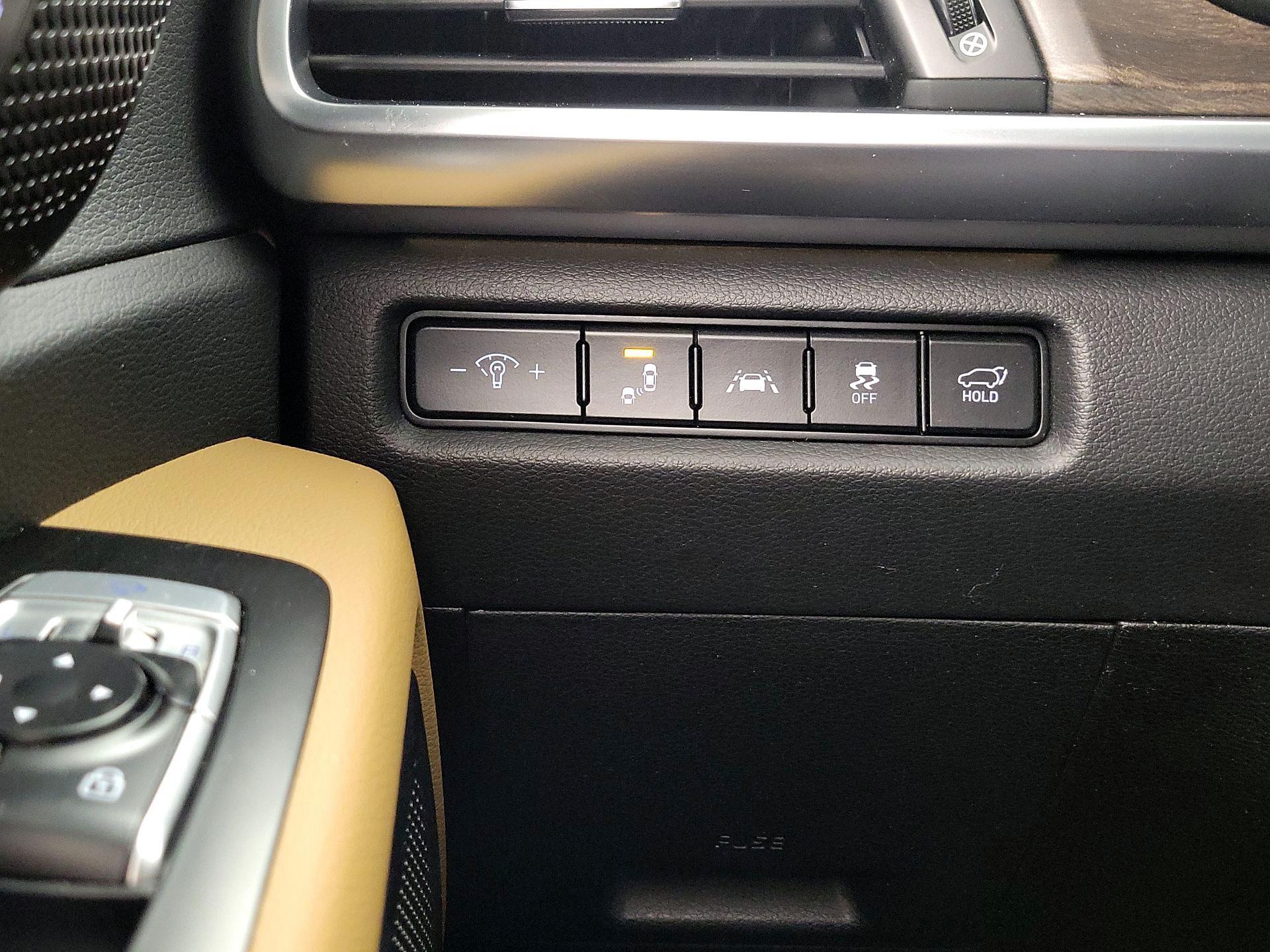 Thumbnail: 2020 Kia Telluride - 13