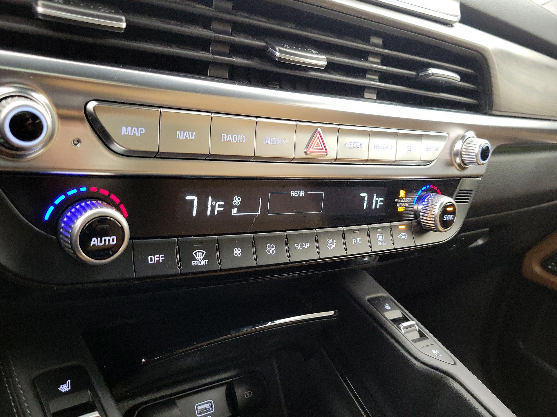 Thumbnail: 2020 Kia Telluride - 17
