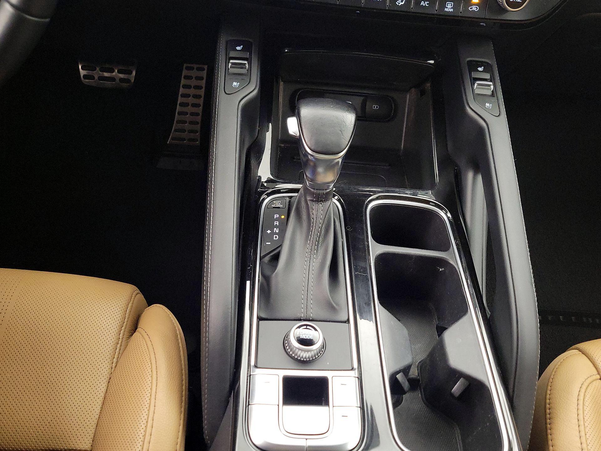 Thumbnail: 2020 Kia Telluride - 18