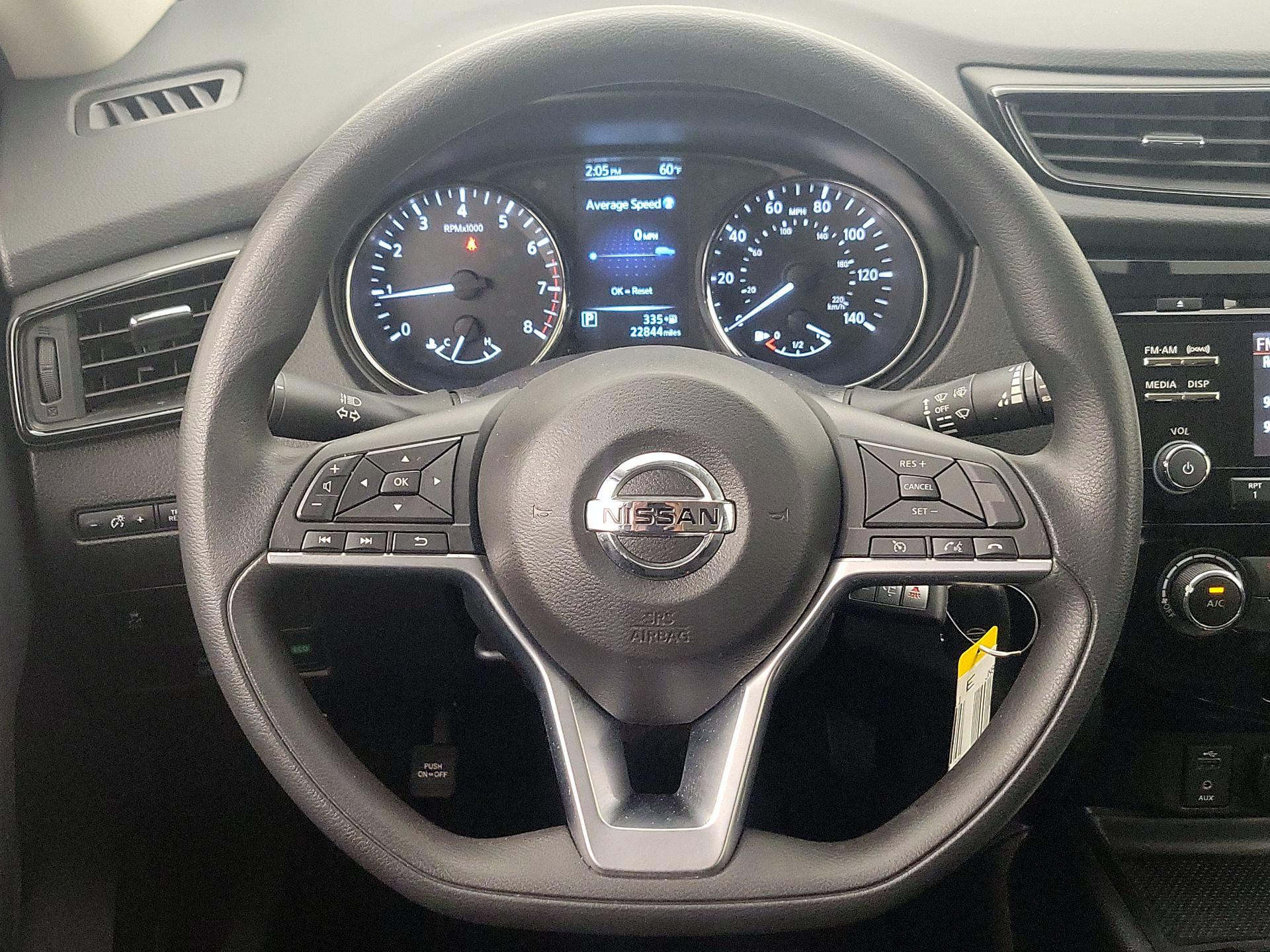 Thumbnail: 2017 Nissan Rogue - 10