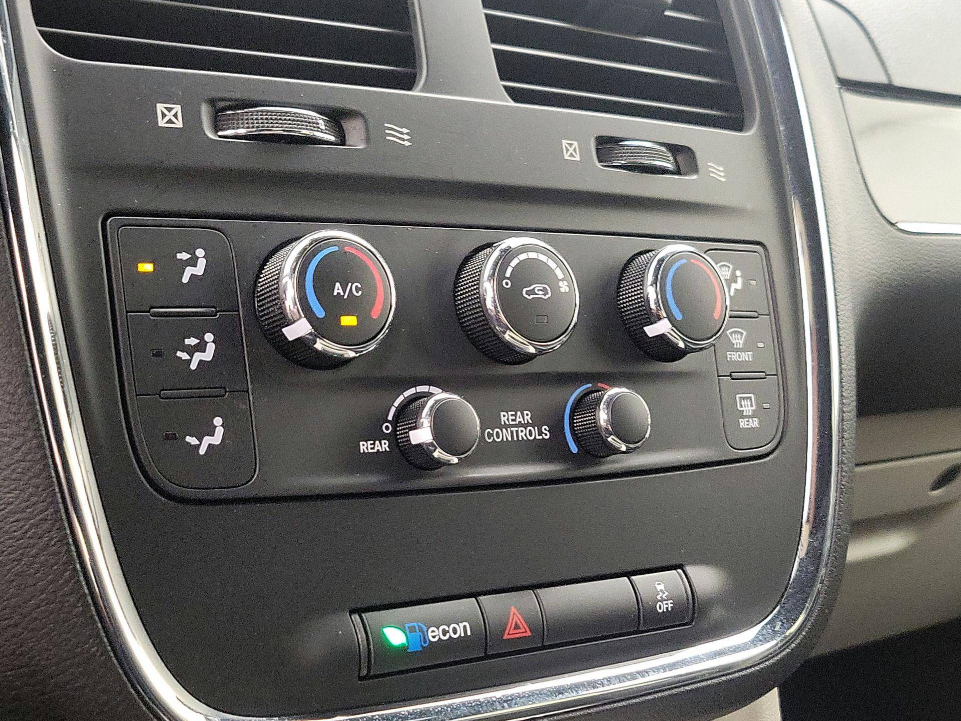 Thumbnail: 2019 Dodge Grand Caravan - 16