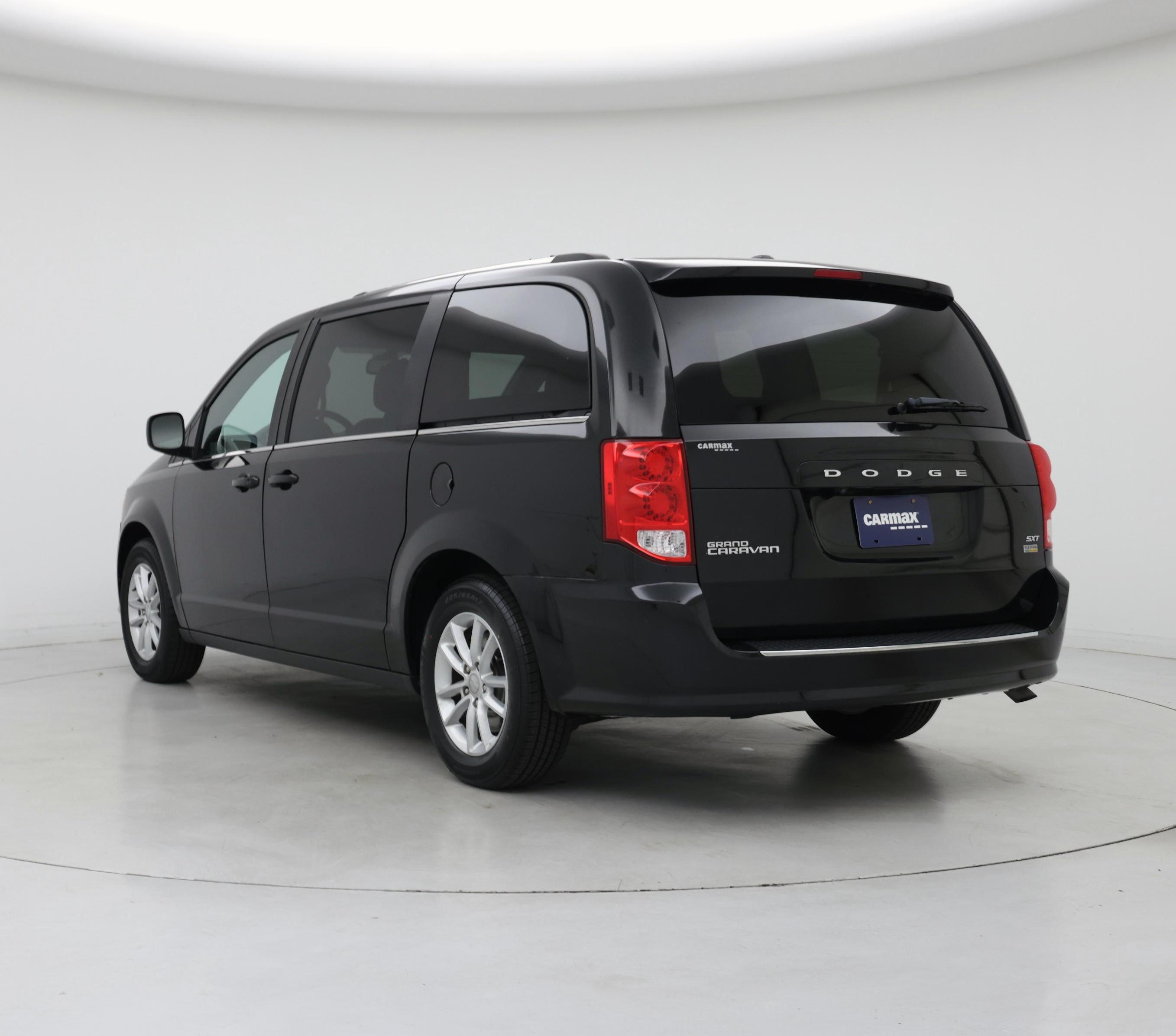 Thumbnail: 2019 Dodge Grand Caravan - 2