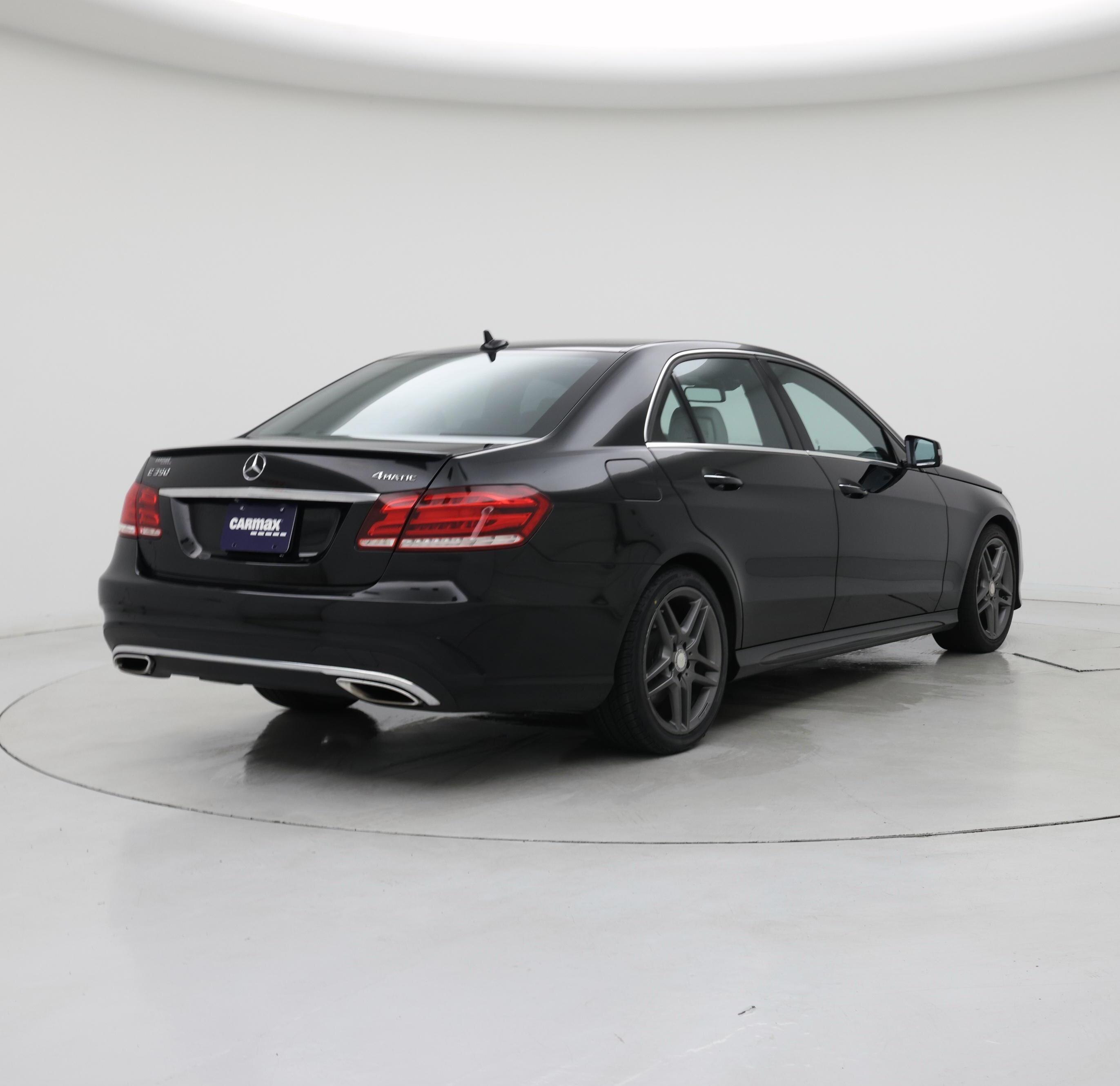 Thumbnail: 2016 Mercedes-Benz E-Class - 8