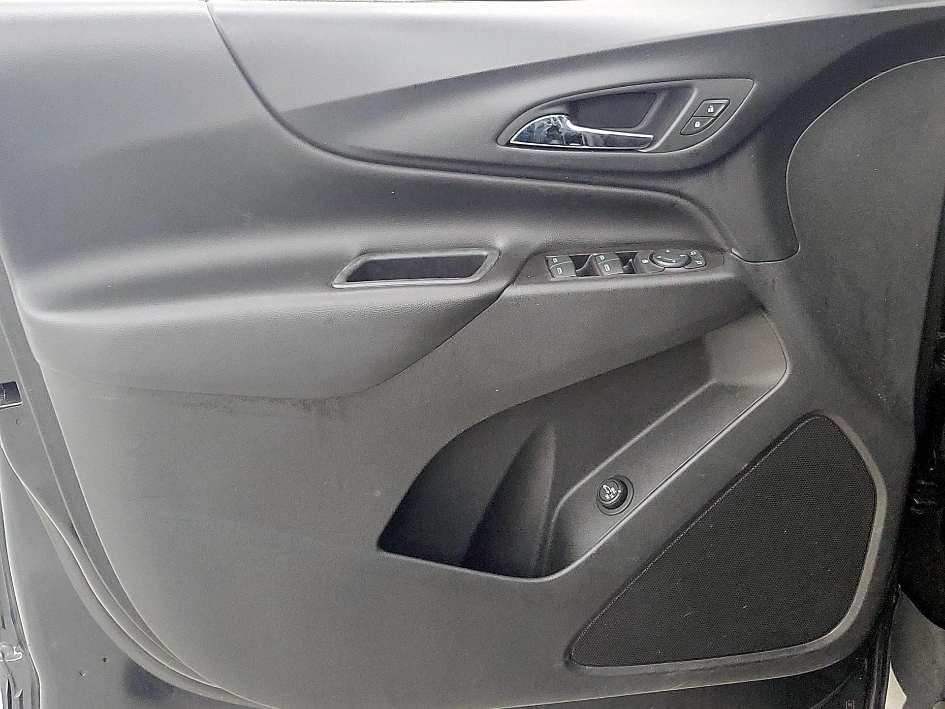 Thumbnail: 2019 Chevrolet Equinox - 12