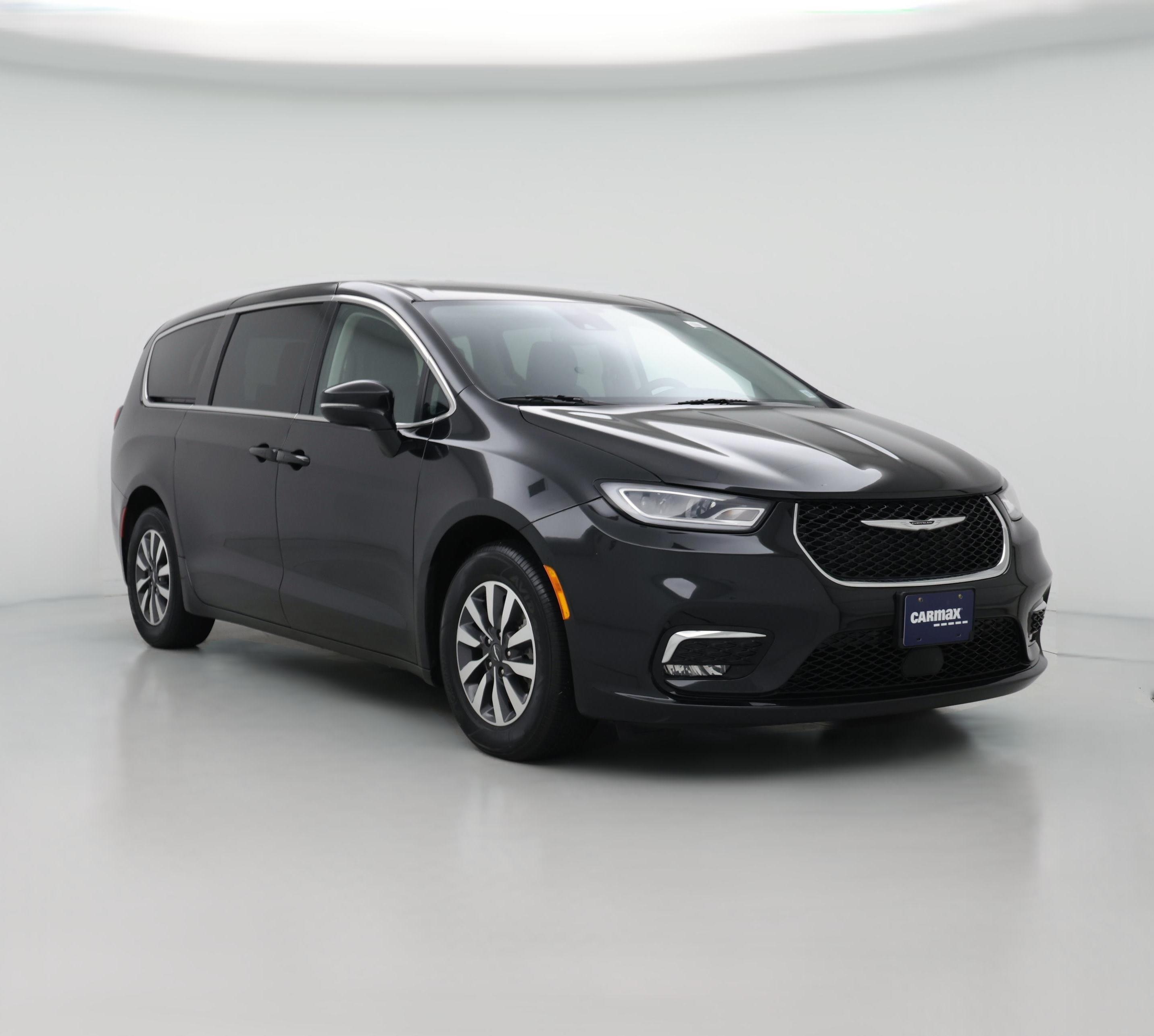 Thumbnail: 2022 Chrysler Pacifica - 1