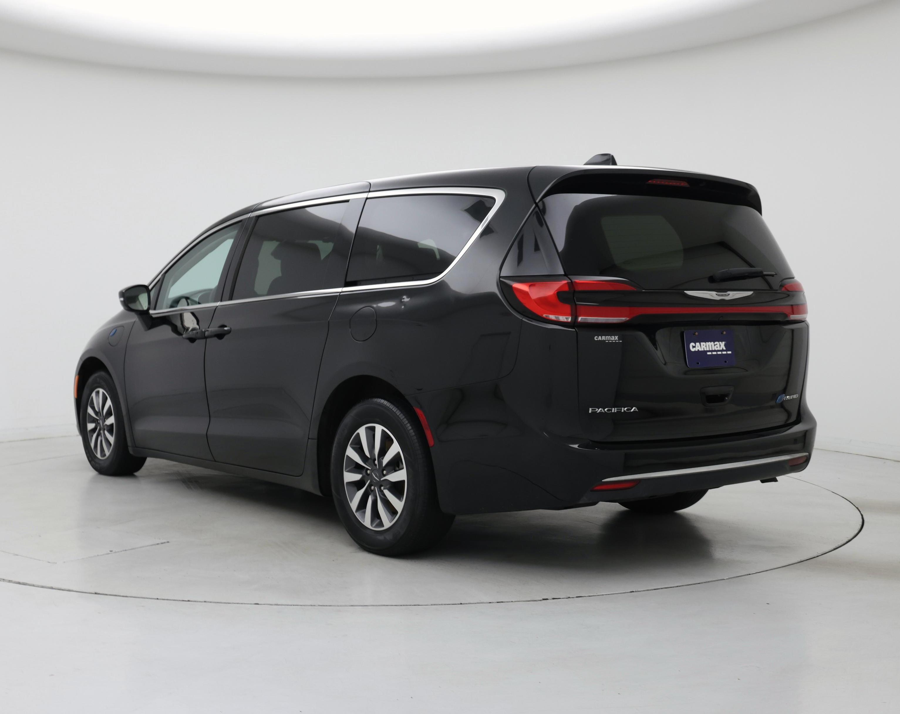 Thumbnail: 2022 Chrysler Pacifica - 2