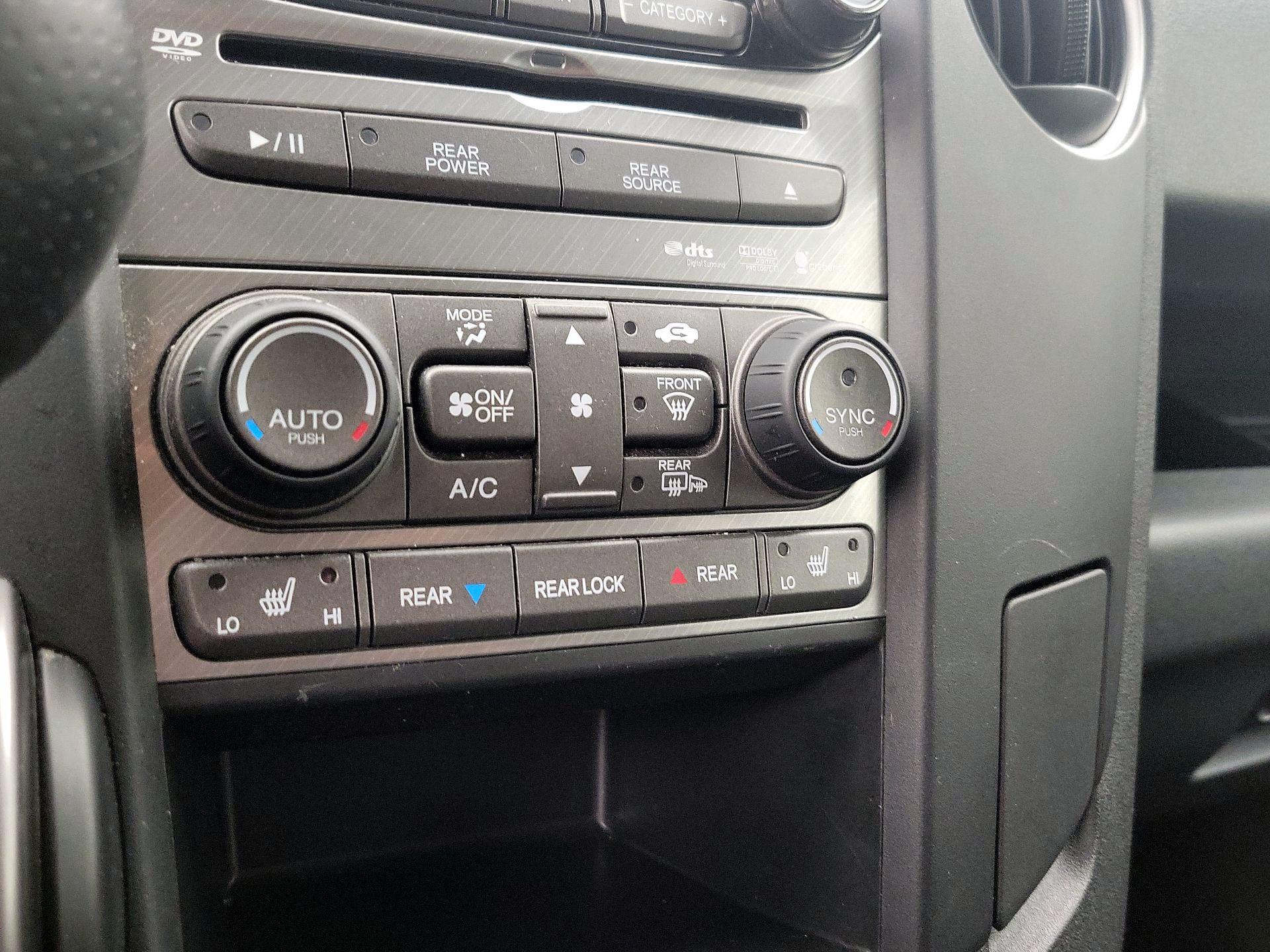 Thumbnail: 2015 Honda Pilot - 17