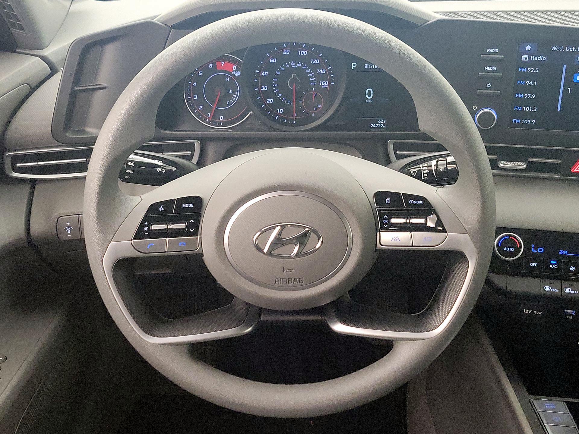 Thumbnail: 2023 Hyundai Elantra - 10