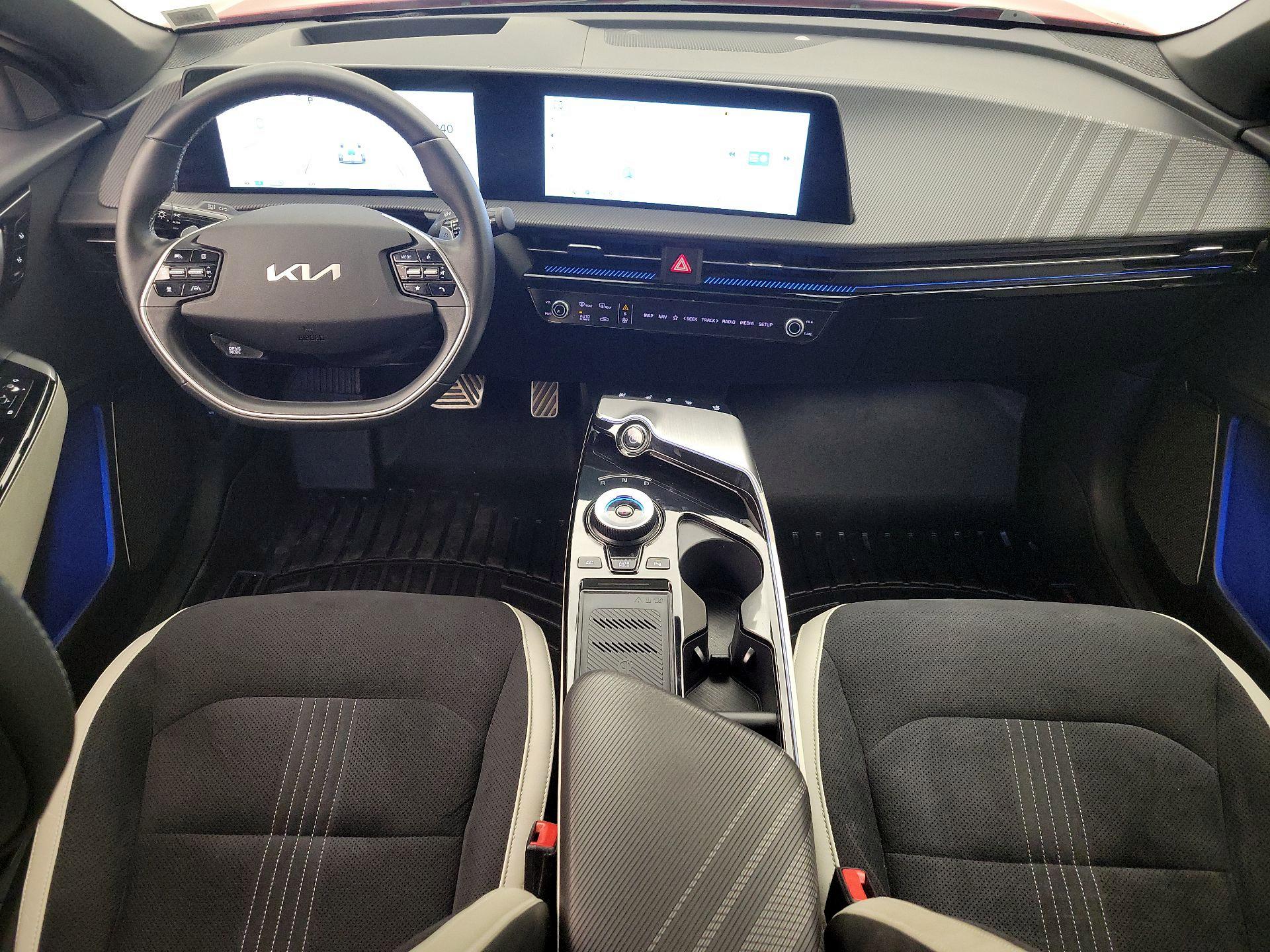 Thumbnail: 2022 Kia EV6 - 9