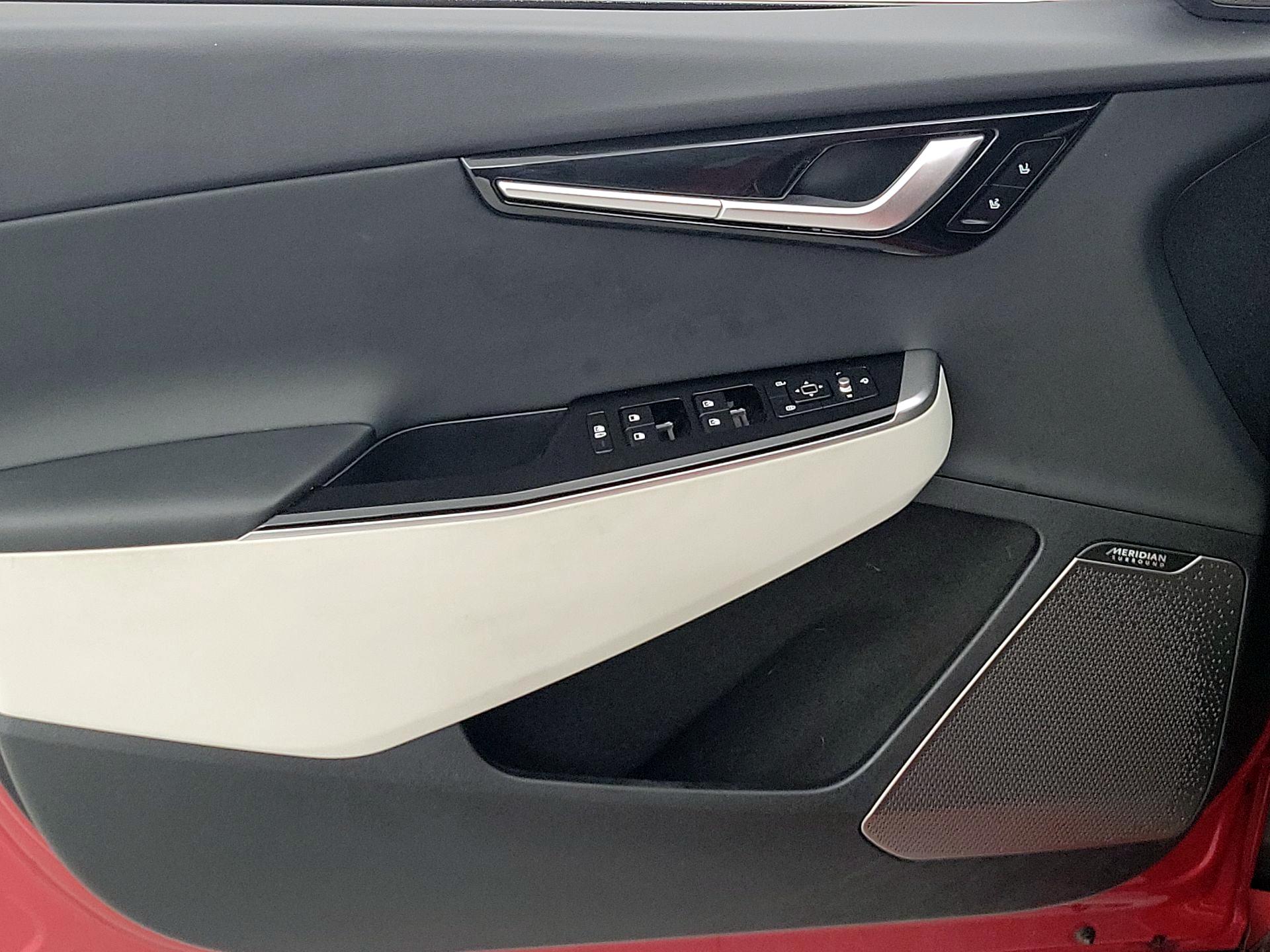 Thumbnail: 2022 Kia EV6 - 12