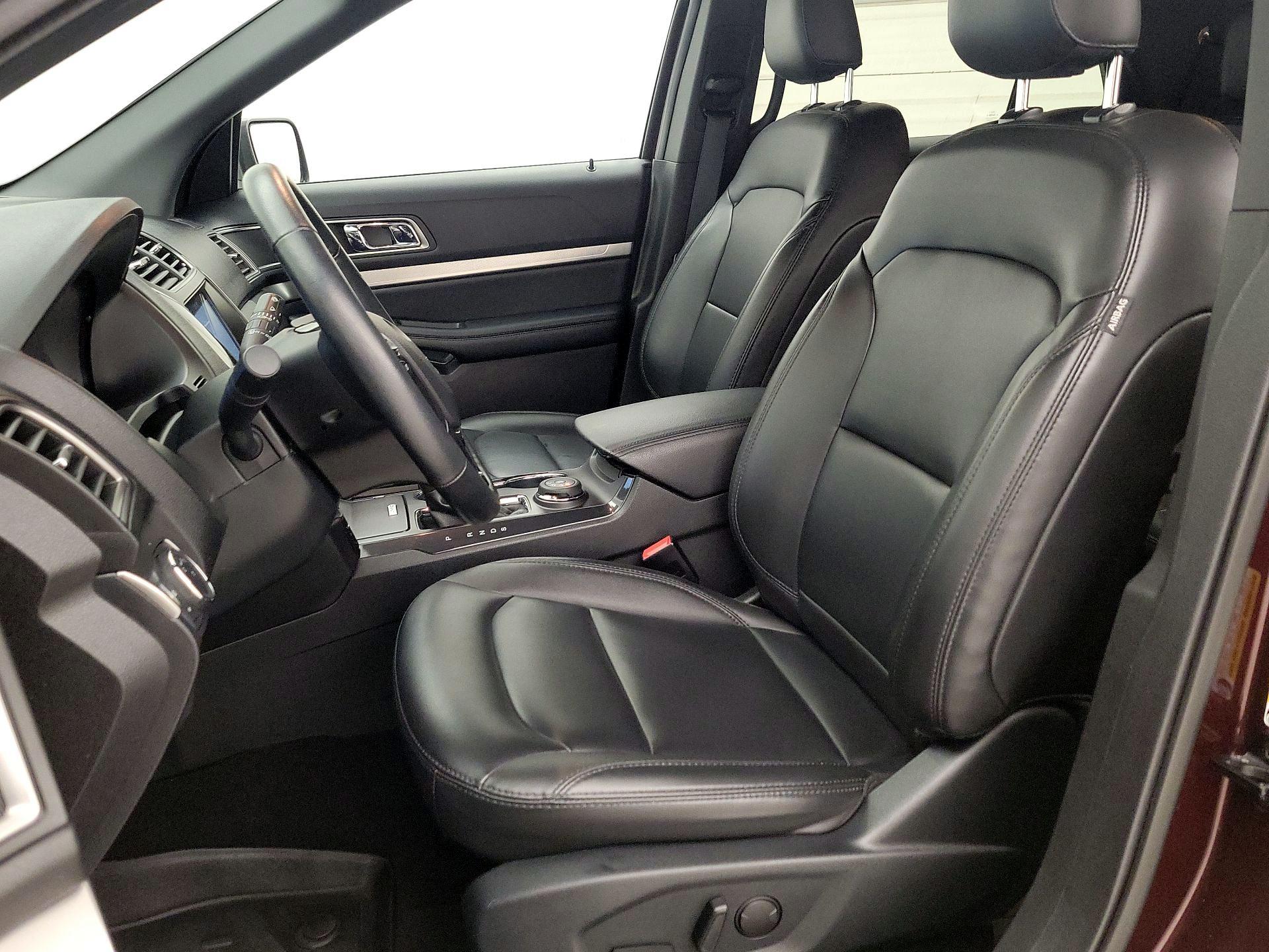 Thumbnail: 2019 Ford Explorer - 11