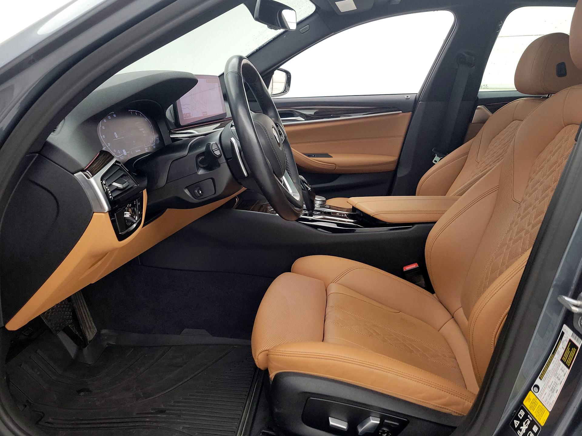 Thumbnail: 2022 BMW 5 Series - 11