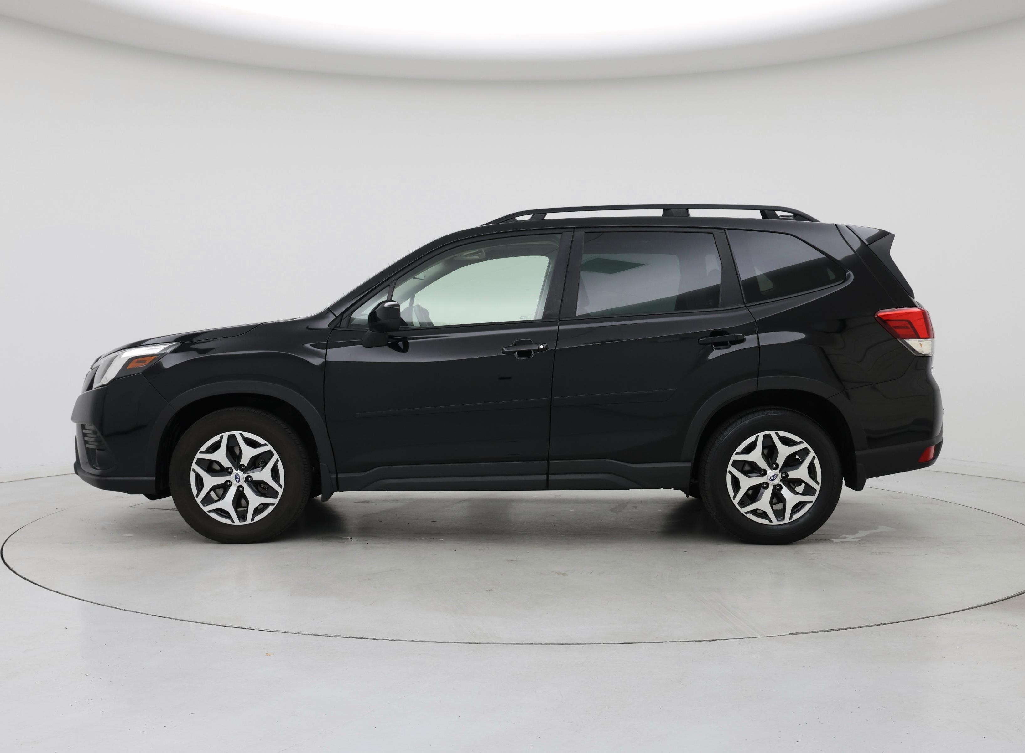 Thumbnail: 2023 Subaru Forester - 3