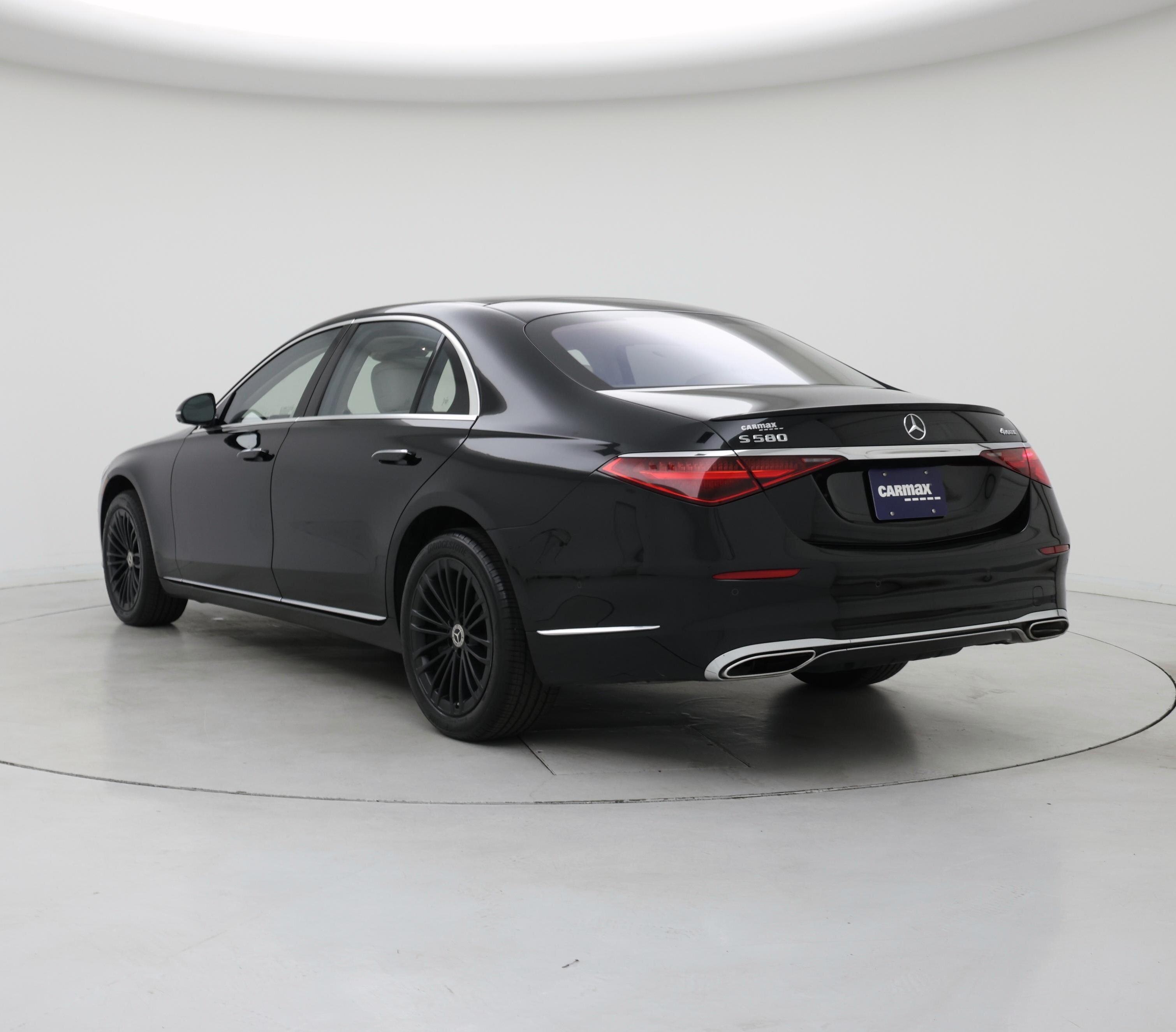Thumbnail: 2021 Mercedes-Benz S-Class - 2