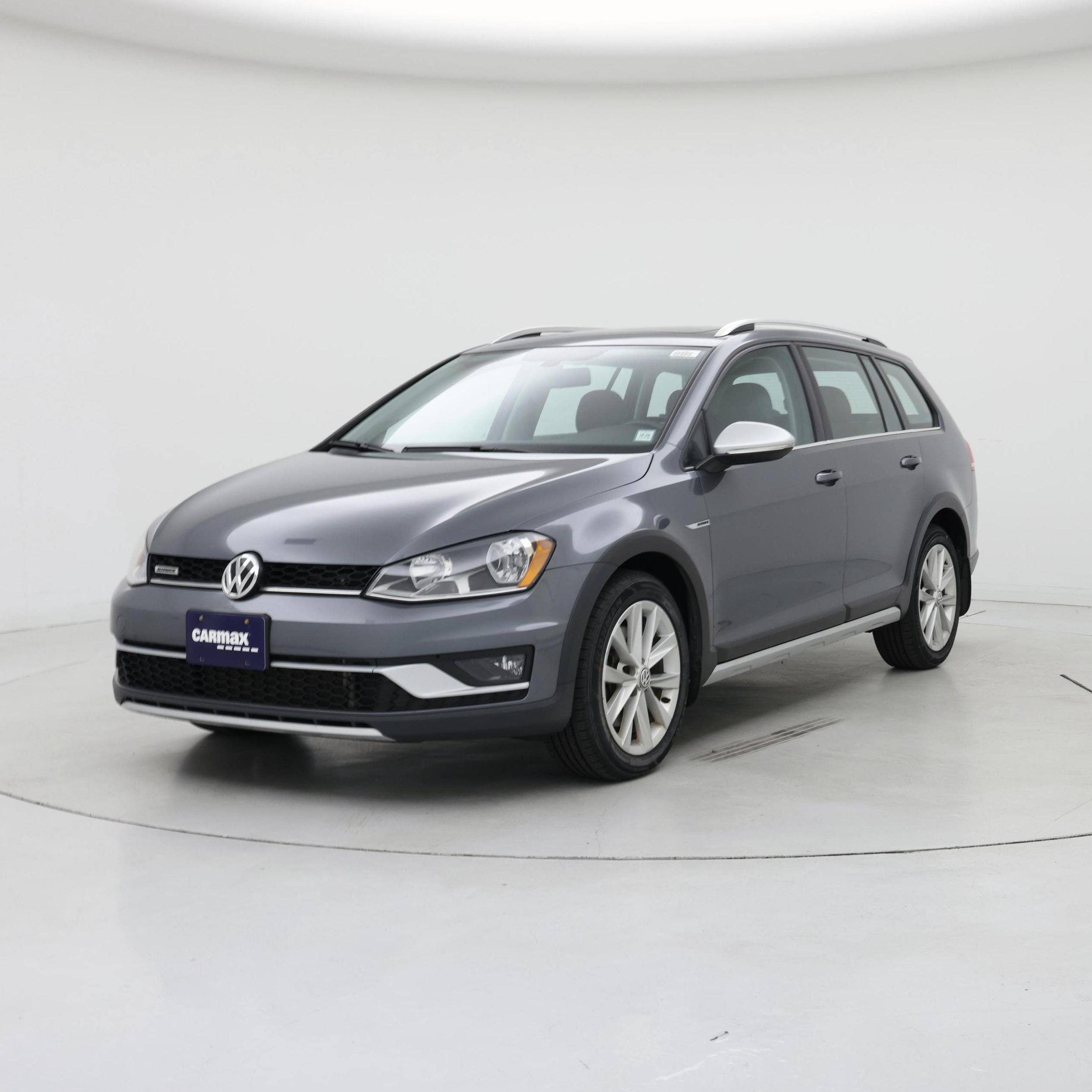 Thumbnail: 2017 Volkswagen Golf - 4