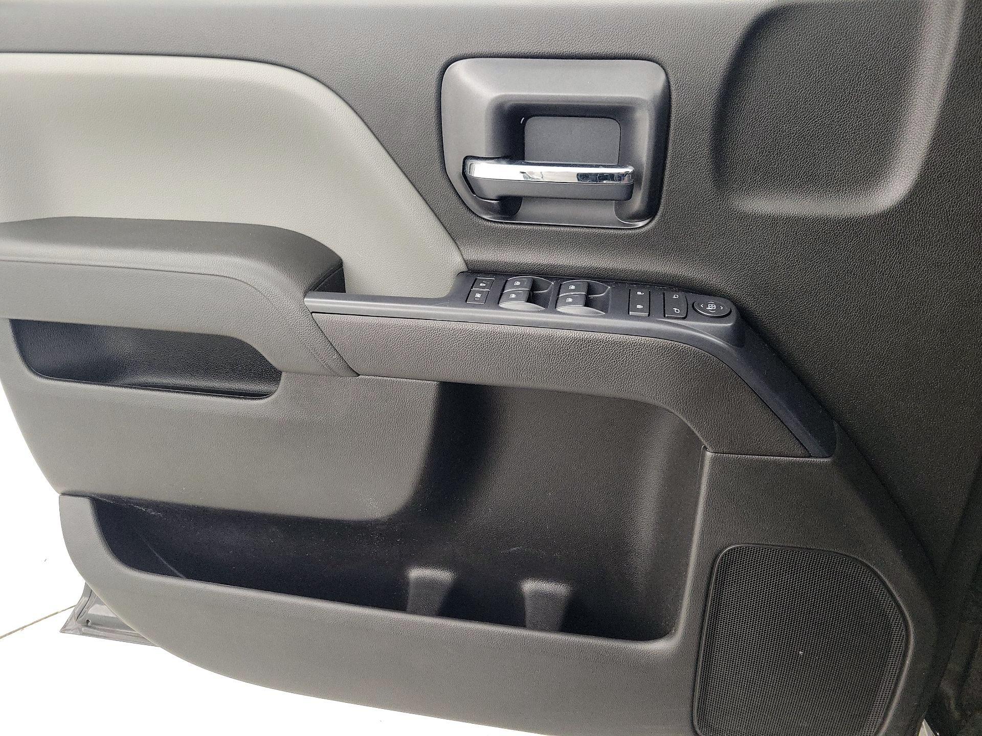 Thumbnail: 2019 Chevrolet Silverado 1500 - 12
