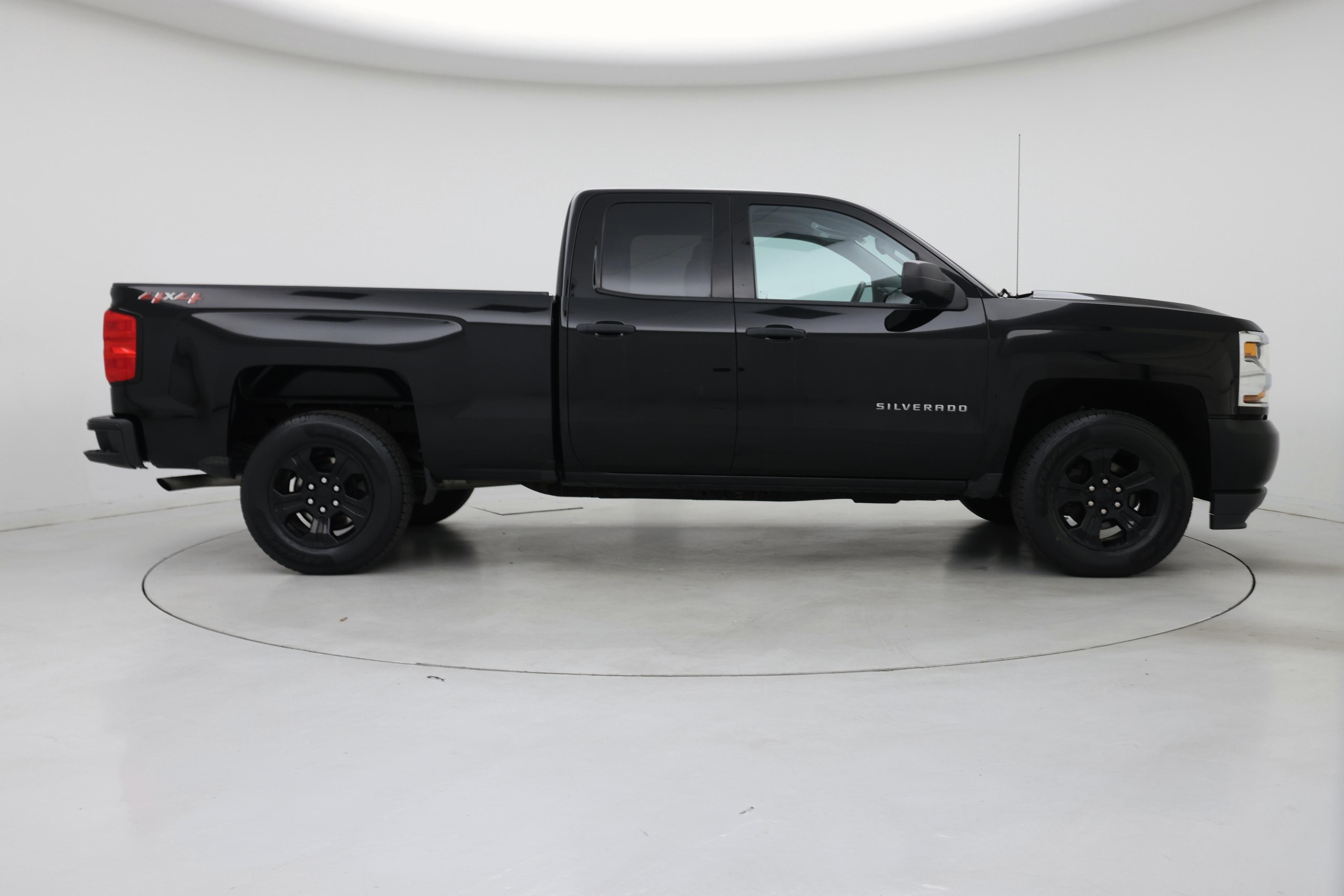 Thumbnail: 2019 Chevrolet Silverado 1500 - 7