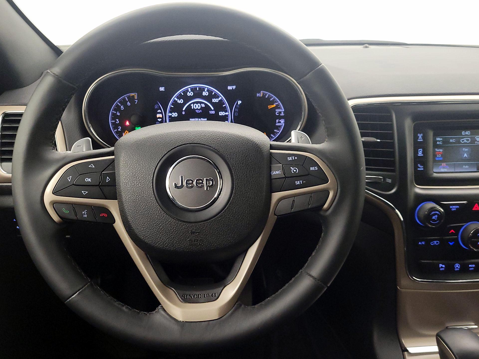 Thumbnail: 2017 Jeep Grand Cherokee - 10