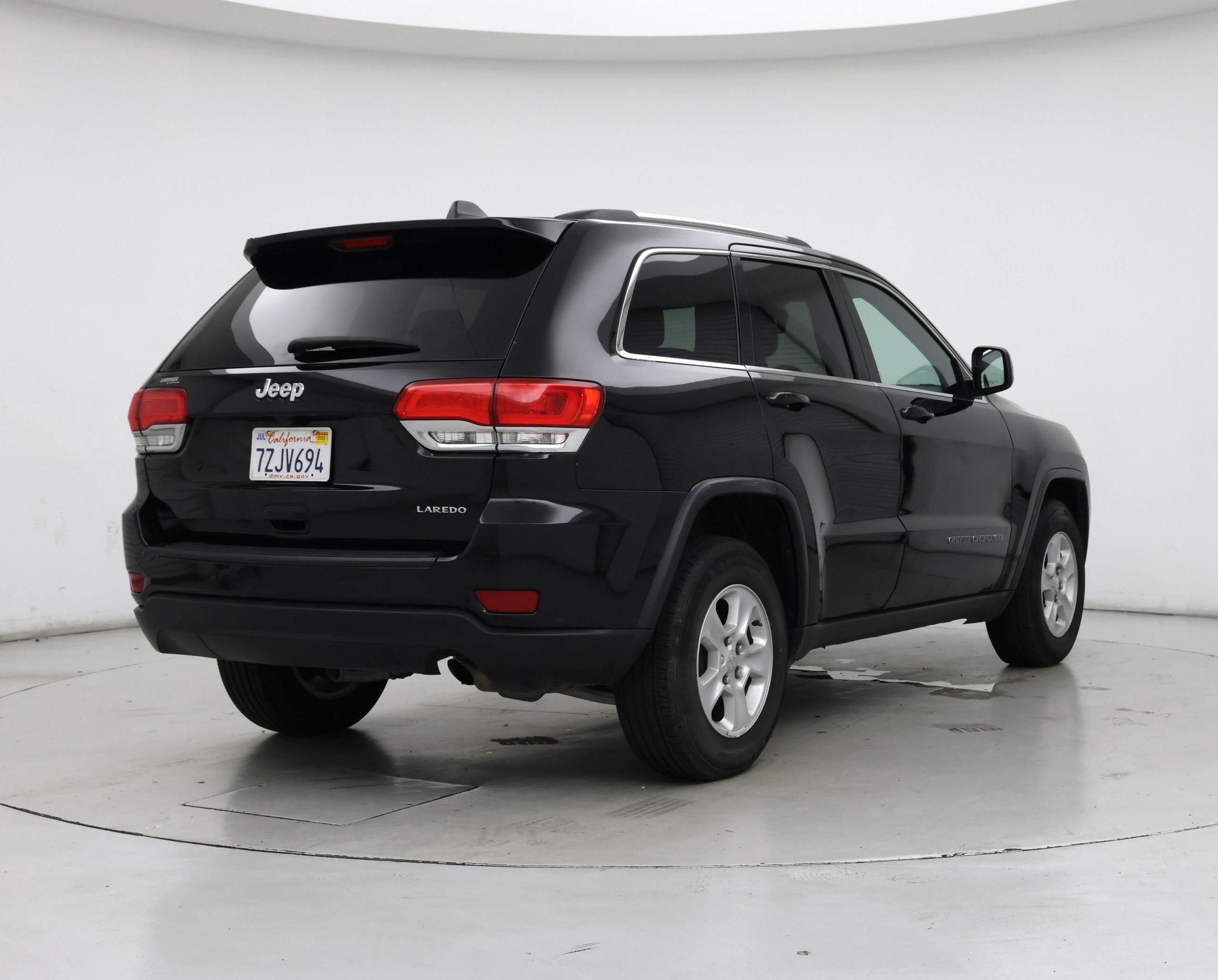 Thumbnail: 2017 Jeep Grand Cherokee - 8