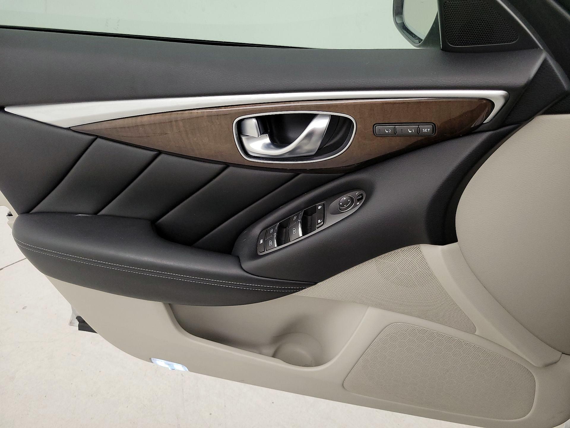 Thumbnail: 2014 INFINITI Q50 - 12
