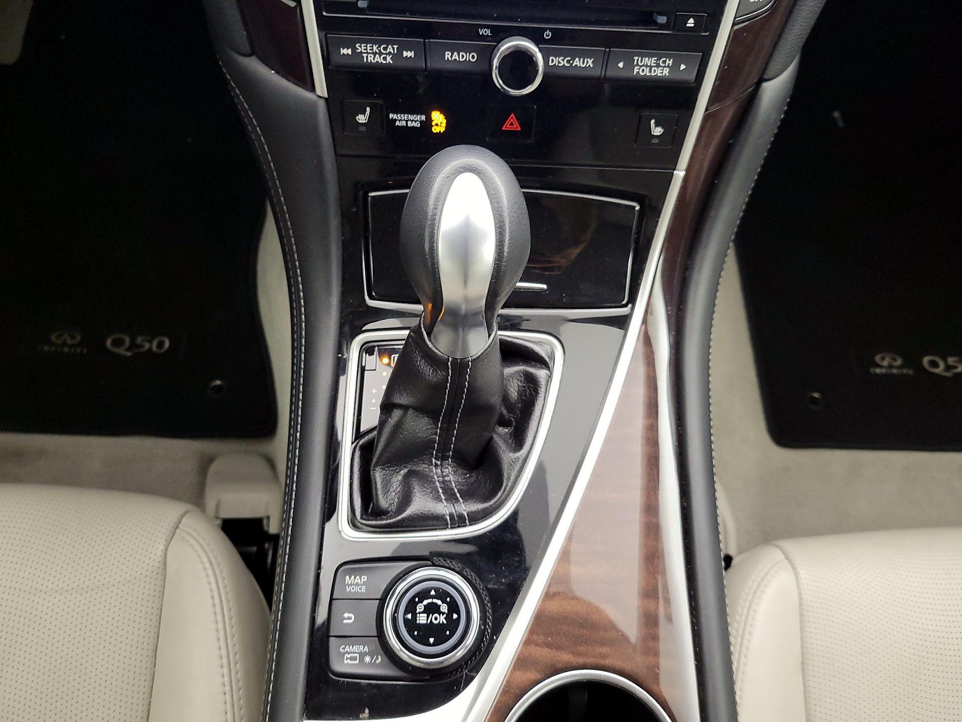 Thumbnail: 2014 INFINITI Q50 - 18