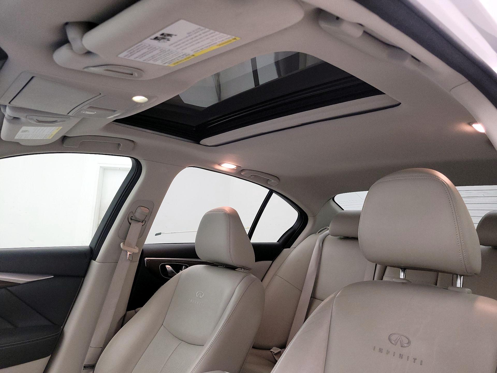 Thumbnail: 2014 INFINITI Q50 - 20