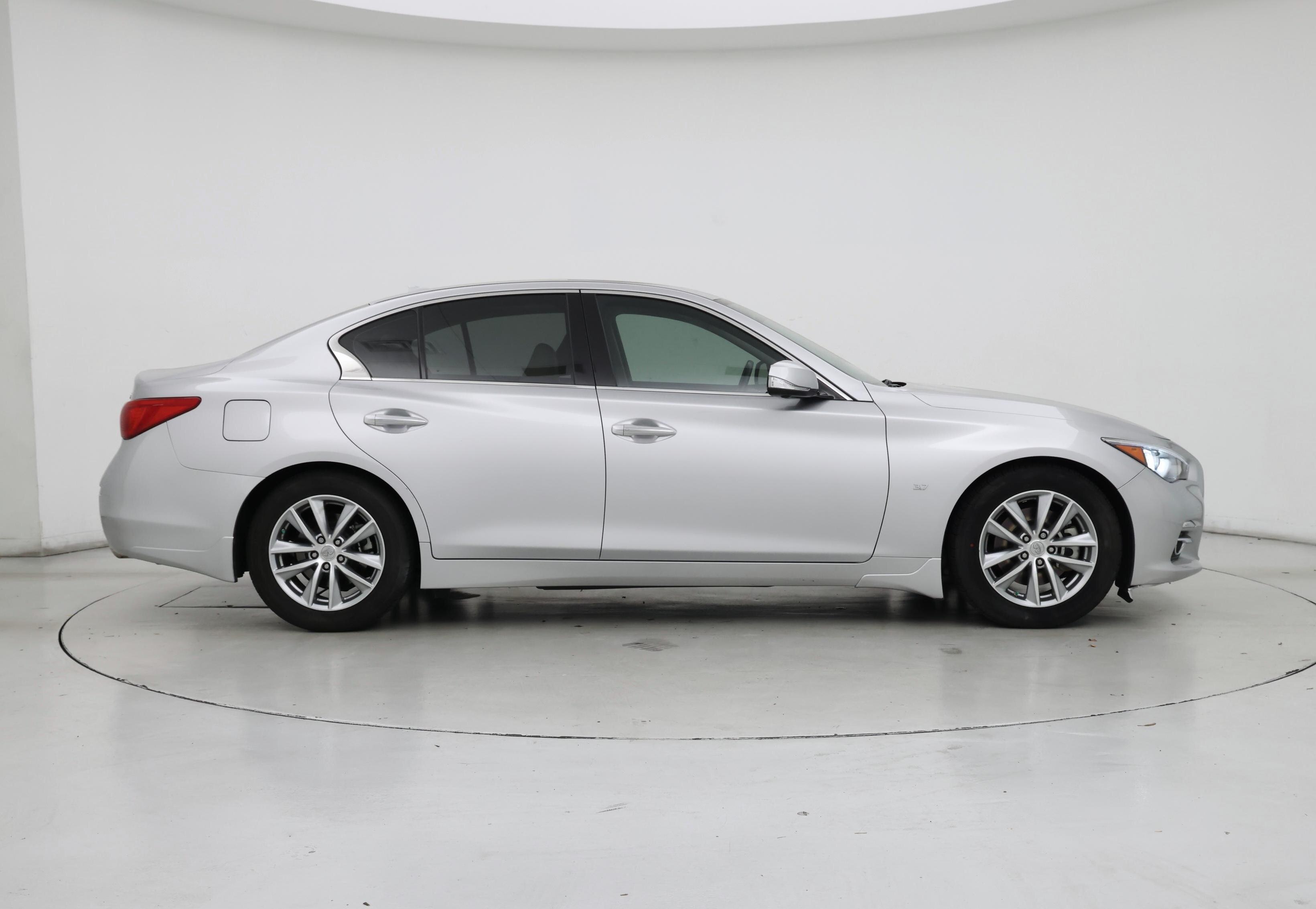 Thumbnail: 2014 INFINITI Q50 - 7