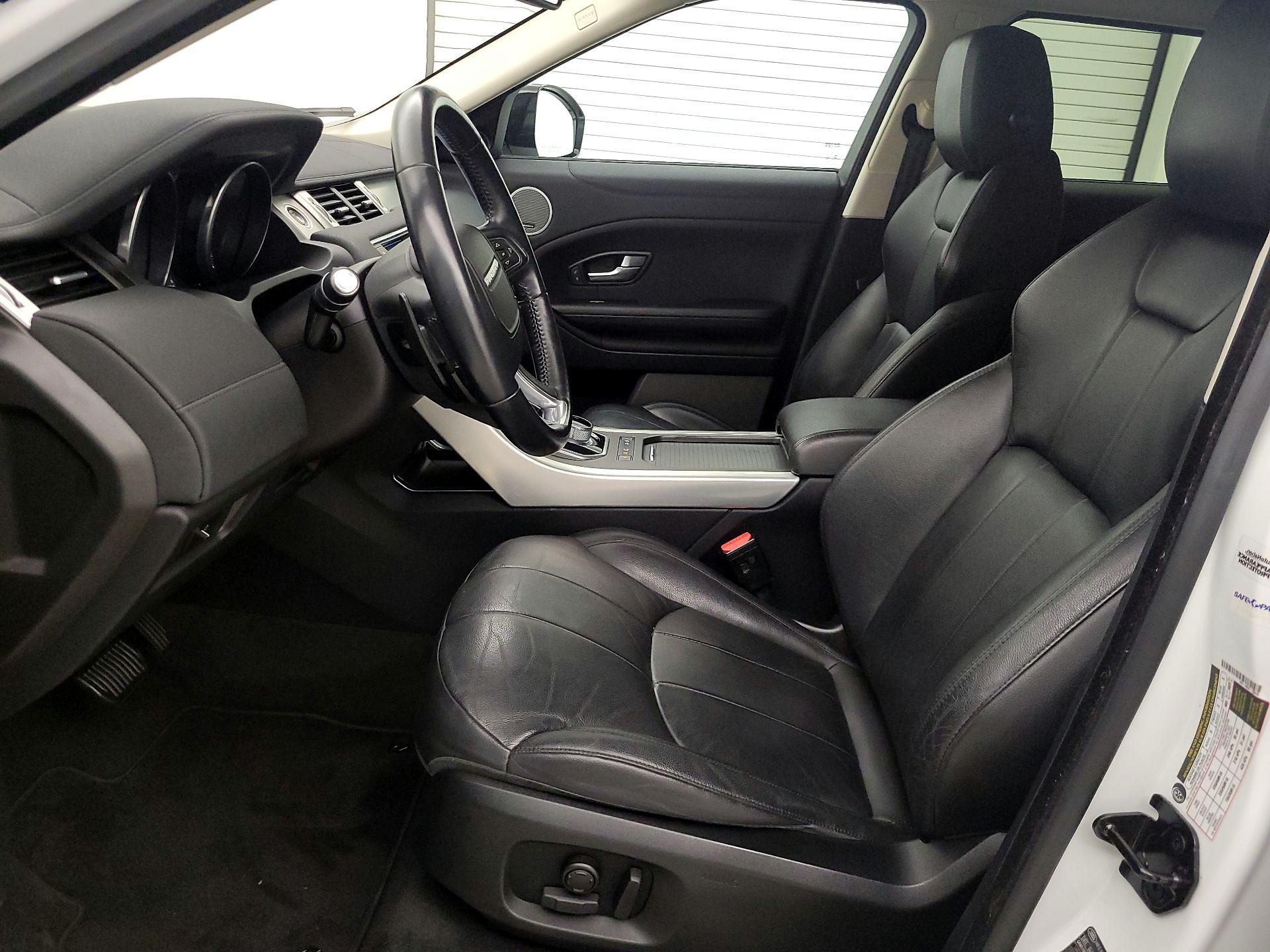Thumbnail: 2016 Land Rover Range Rover Evoque - 11